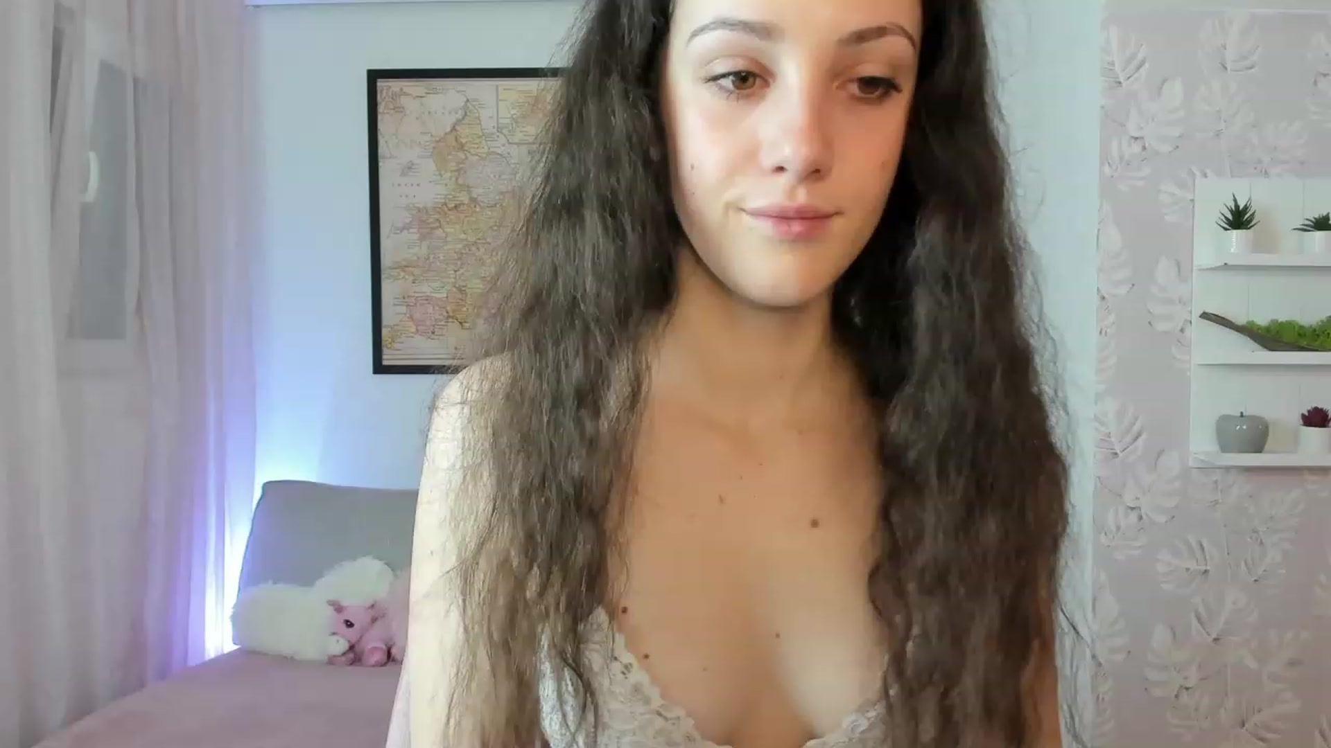 Gallery image thumbnail from Sophie_Rain18's myfreecams stream on, 01/18/2023, 15:46 image 7 of 20