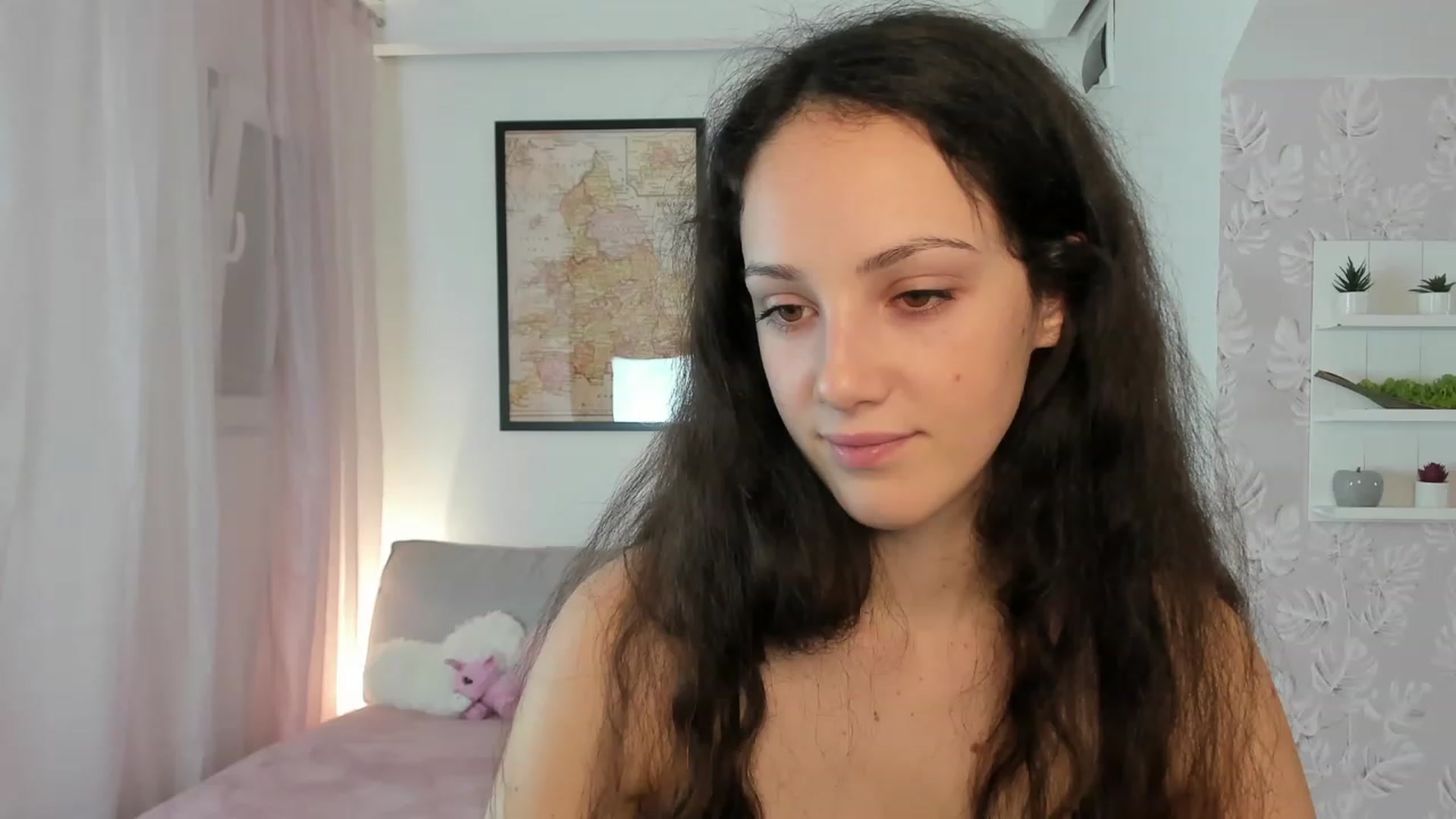 Gallery image thumbnail from Sophie_Rain18's myfreecams stream on, 01/19/2023, 15:10 image 16 of 20