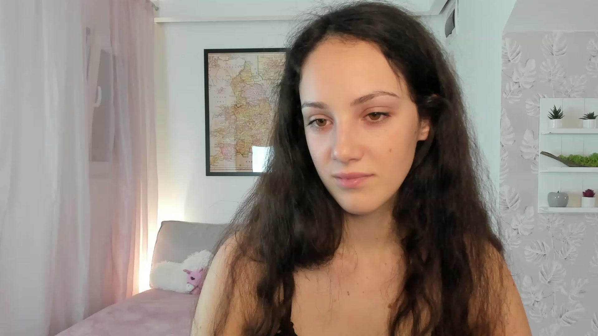 Gallery image thumbnail from Sophie_Rain18's myfreecams stream on, 01/19/2023, 15:10 image 15 of 20