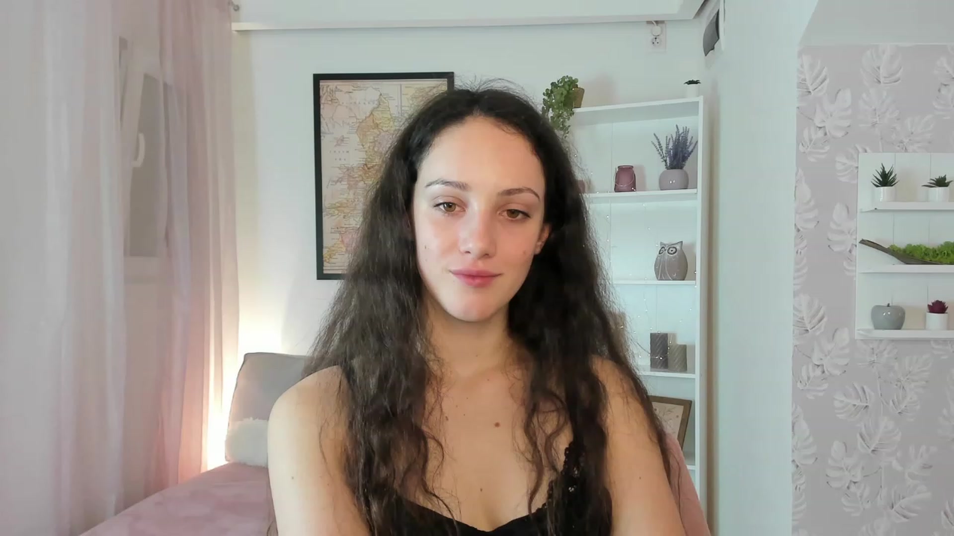 Gallery image thumbnail from Sophie_Rain18's myfreecams stream on, 01/19/2023, 18:17 image 18 of 20
