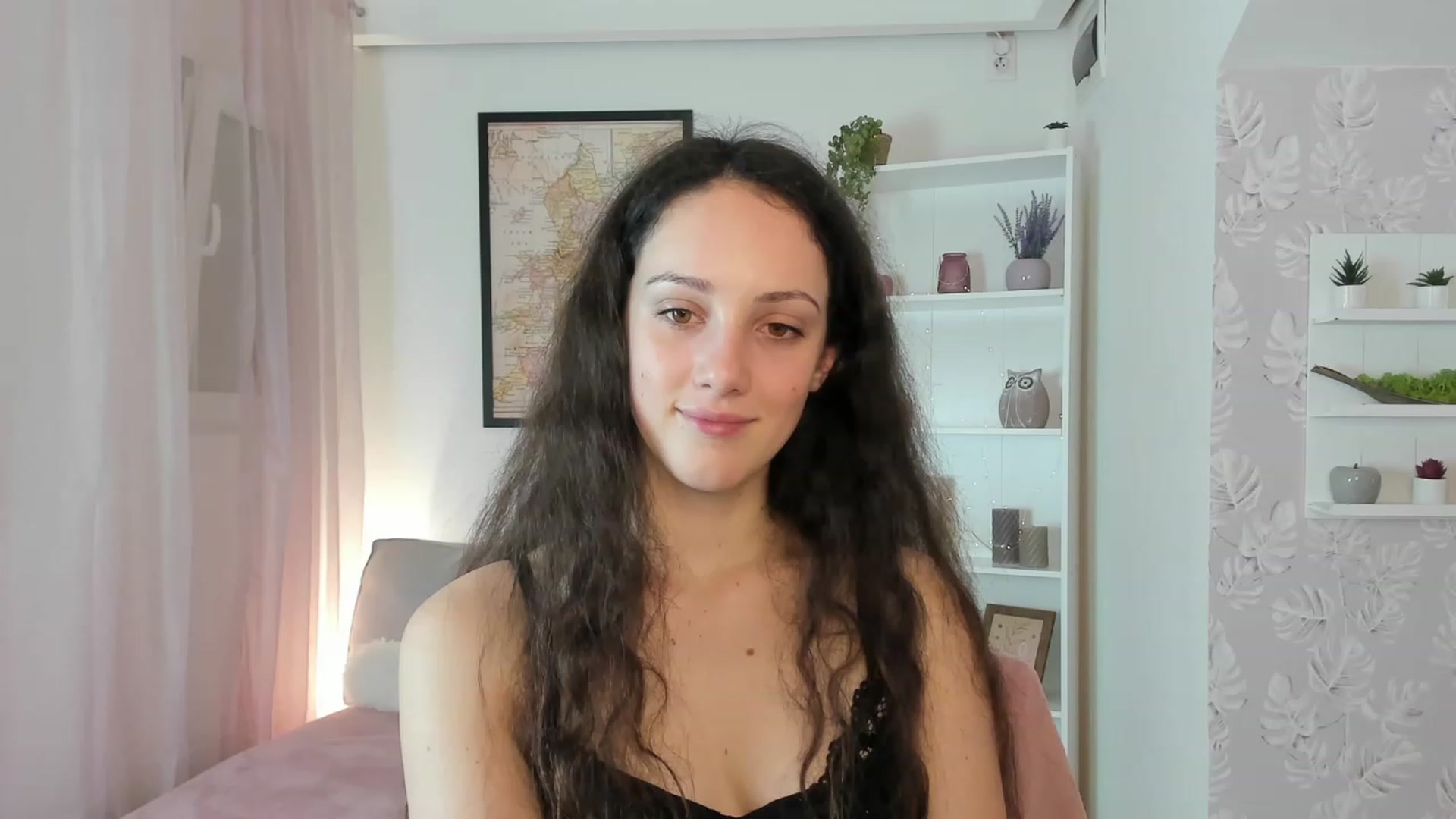 Gallery image thumbnail from Sophie_Rain18's myfreecams stream on, 01/19/2023, 18:17 image 19 of 20