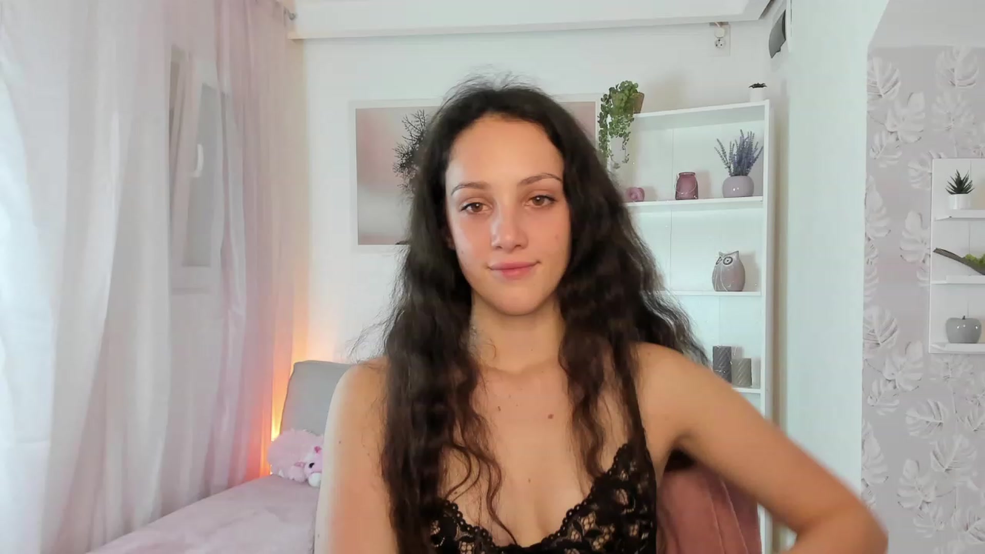 Gallery image thumbnail from Sophie_Rain18's myfreecams stream on, 01/25/2023, 16:22 image 18 of 20
