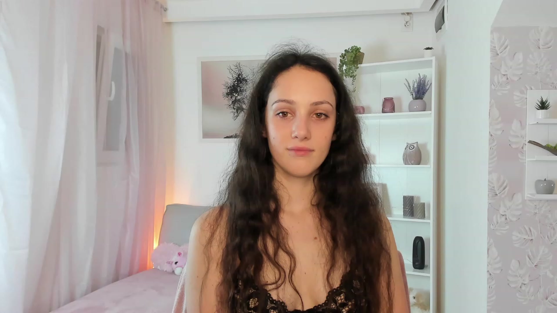 Gallery image thumbnail from Sophie_Rain18's myfreecams stream on, 01/25/2023, 16:22 image 8 of 20