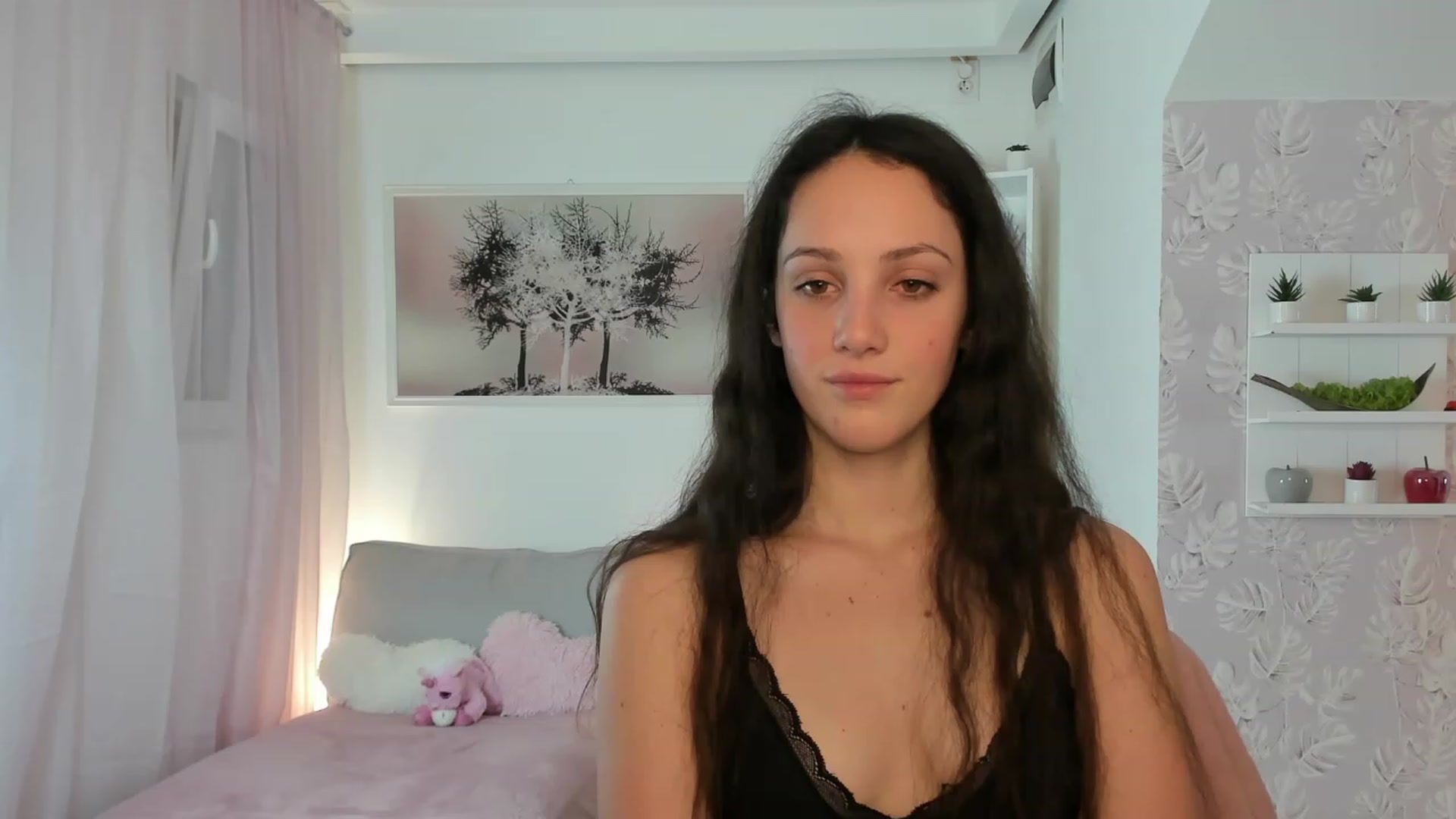 Gallery image thumbnail from Sophie_Rain18's myfreecams stream on, 02/01/2023, 18:58 image 1 of 20