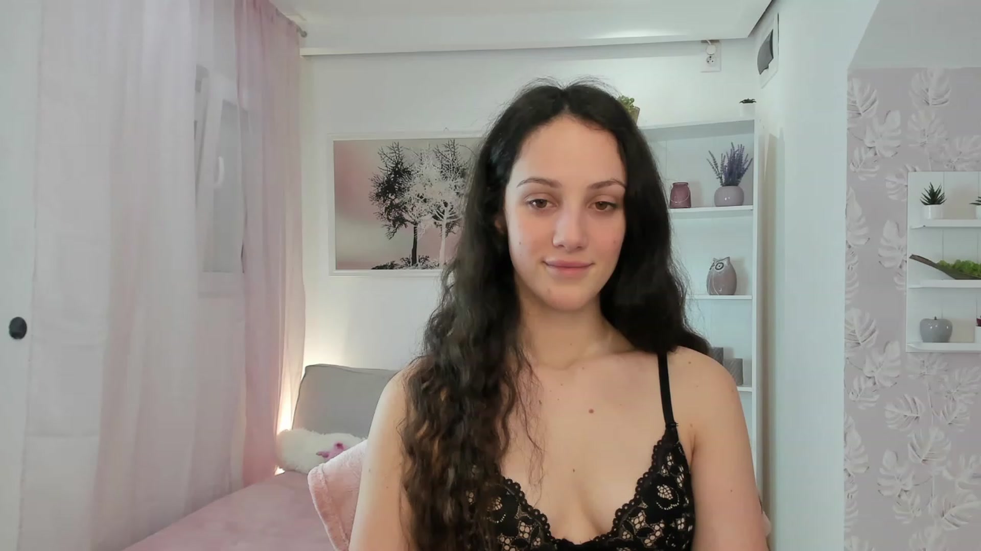 Gallery image thumbnail from Sophie_Rain18's myfreecams stream on, 02/02/2023, 15:40 image 18 of 20