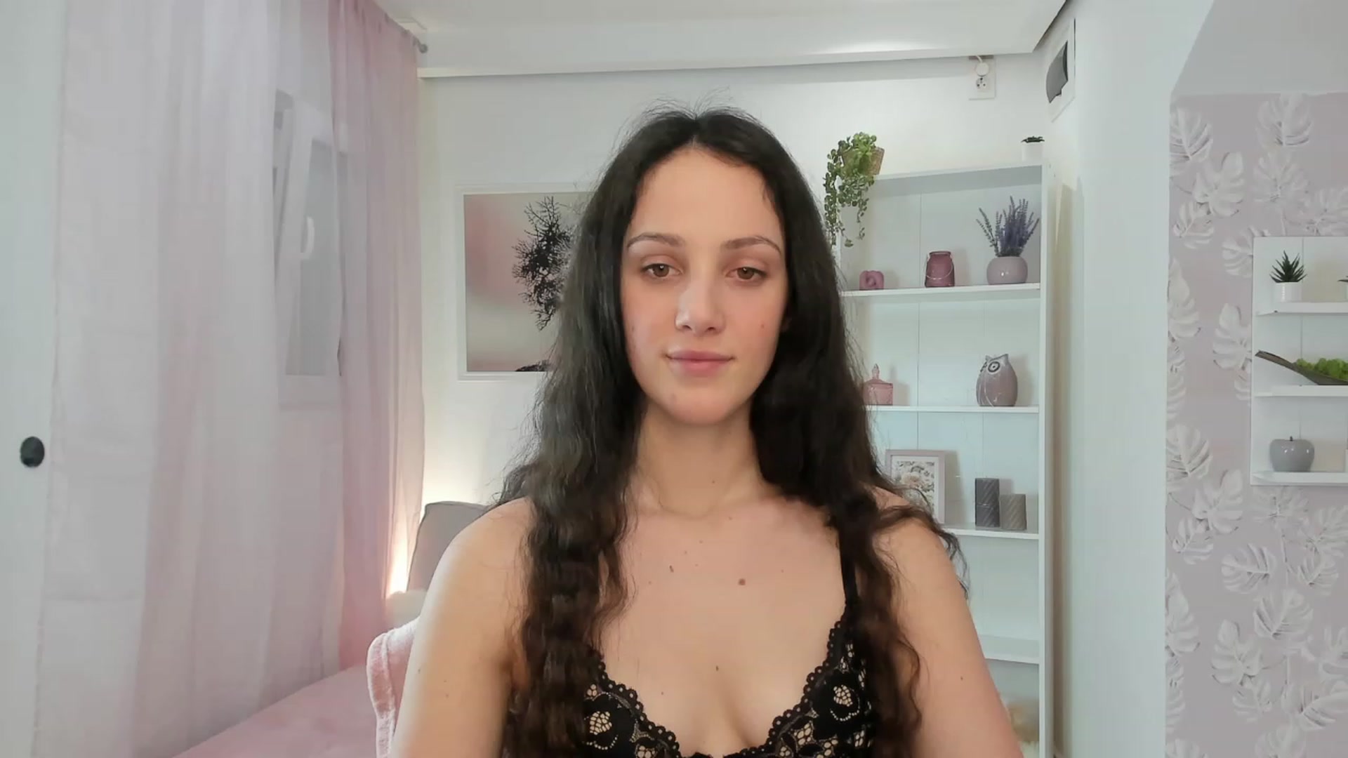 Gallery image thumbnail from Sophie_Rain18's myfreecams stream on, 02/02/2023, 18:45 image 20 of 20