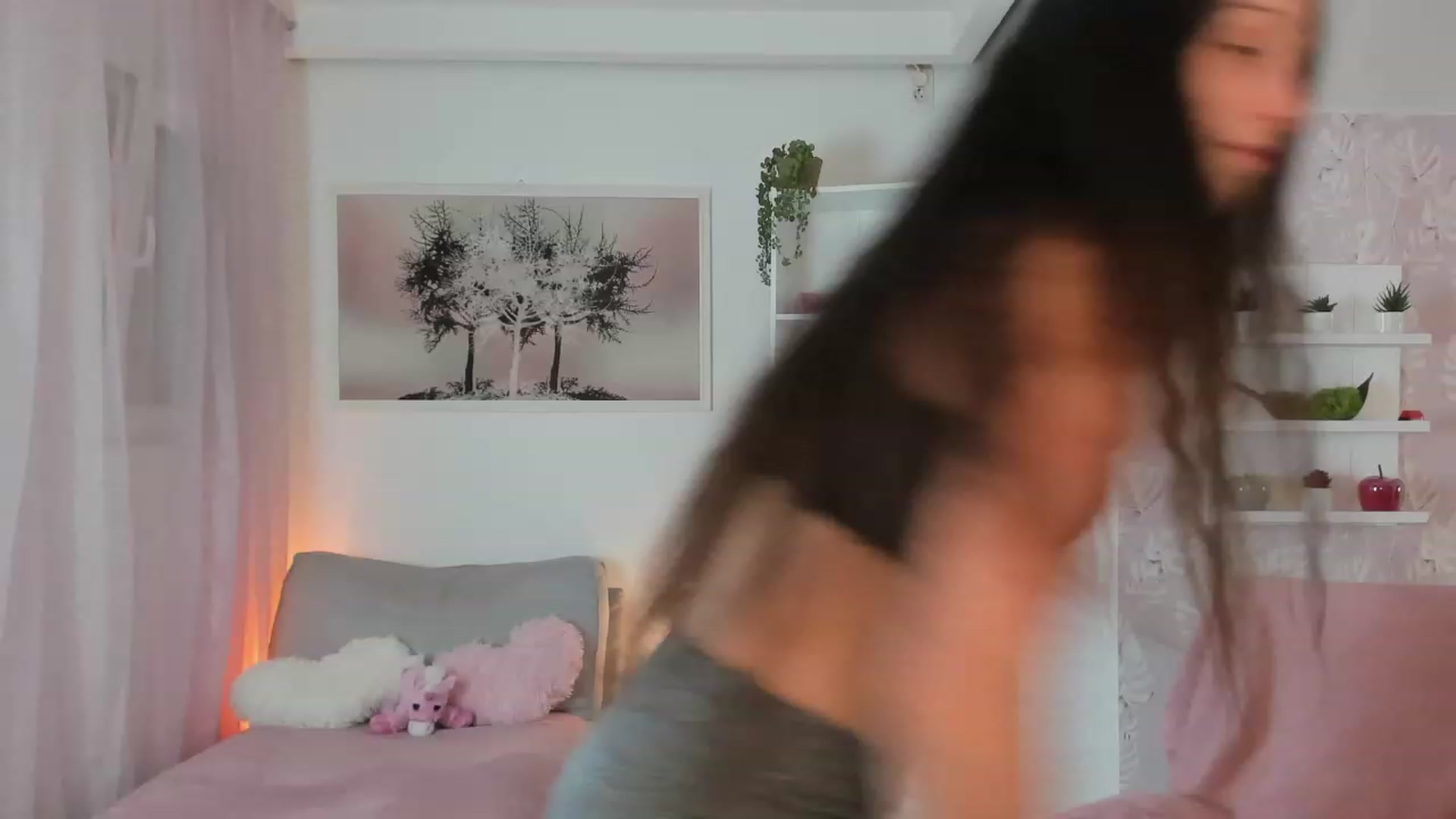 Gallery image thumbnail from Sophie_Rain18's myfreecams stream on, 02/13/2023, 14:32 image 8 of 20