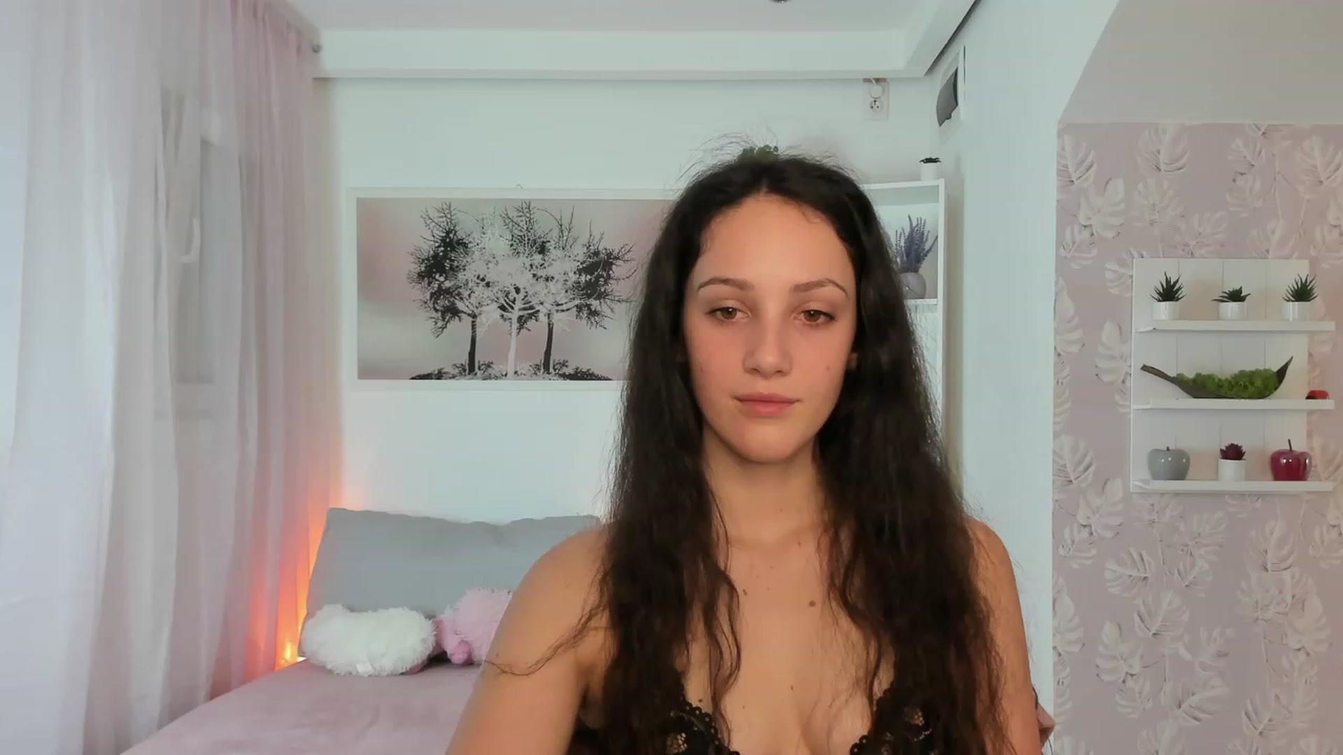 Gallery image thumbnail from Sophie_Rain18's myfreecams stream on, 02/15/2023, 17:14 image 15 of 20