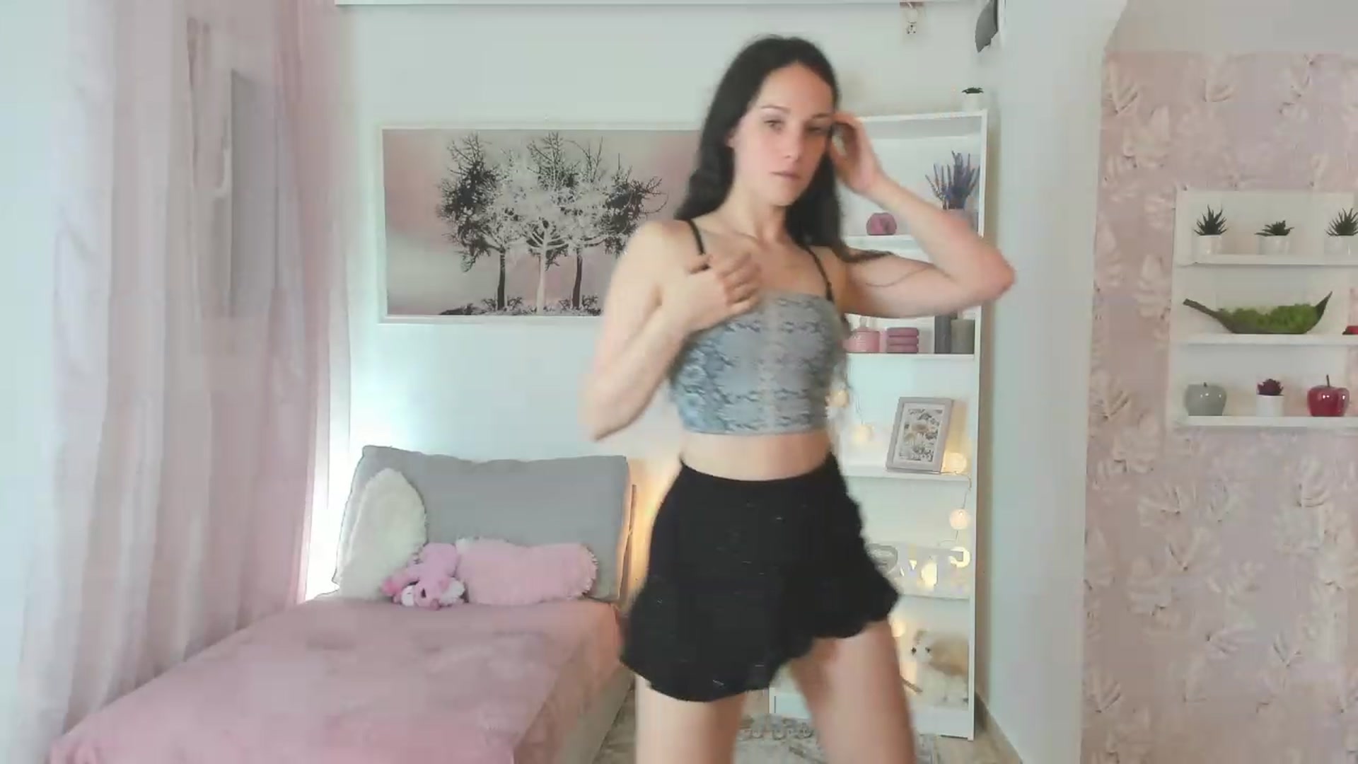 Gallery image thumbnail from Sophie_Rain18's myfreecams stream on, 02/28/2023, 19:00 image 11 of 20
