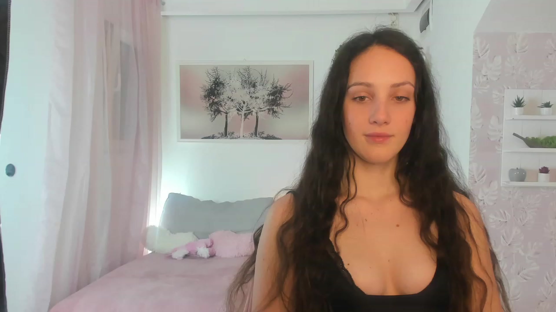 Gallery image thumbnail from Sophie_Rain18's myfreecams stream on, 03/02/2023, 16:11 image 5 of 20