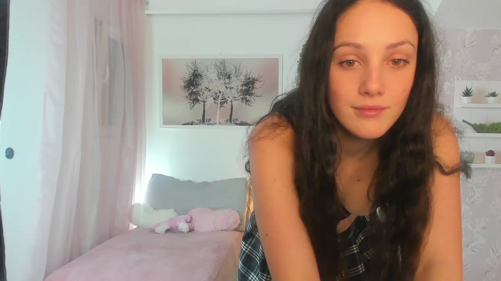 Gallery image thumbnail from Sophie_Rain18's myfreecams stream on, 03/02/2023, 16:11 image 18 of 20