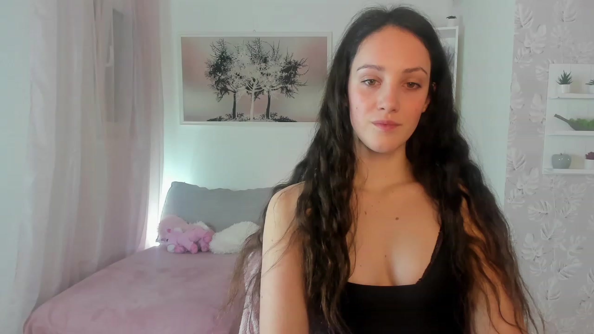 Gallery image thumbnail from Sophie_Rain18's myfreecams stream on, 03/03/2023, 20:29 image 4 of 20