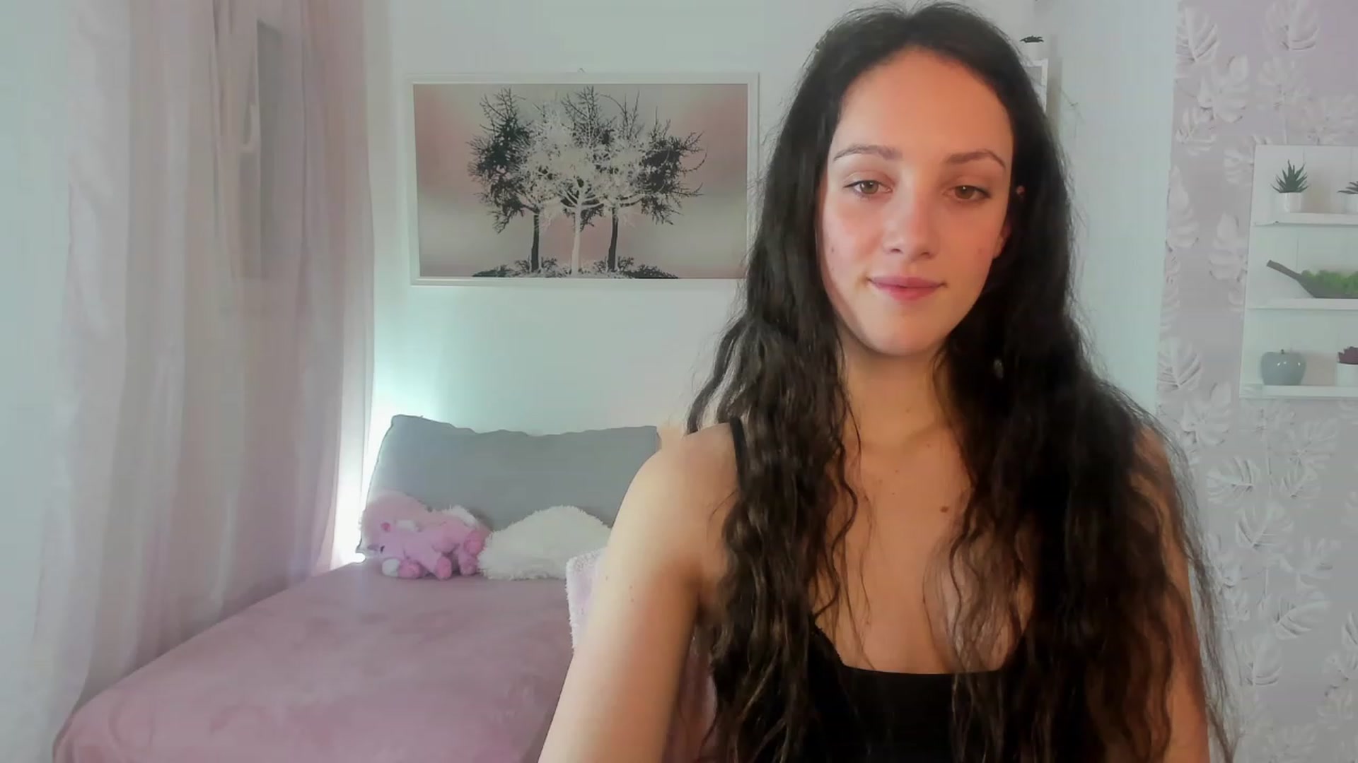 Gallery image thumbnail from Sophie_Rain18's myfreecams stream on, 03/03/2023, 20:29 image 7 of 20
