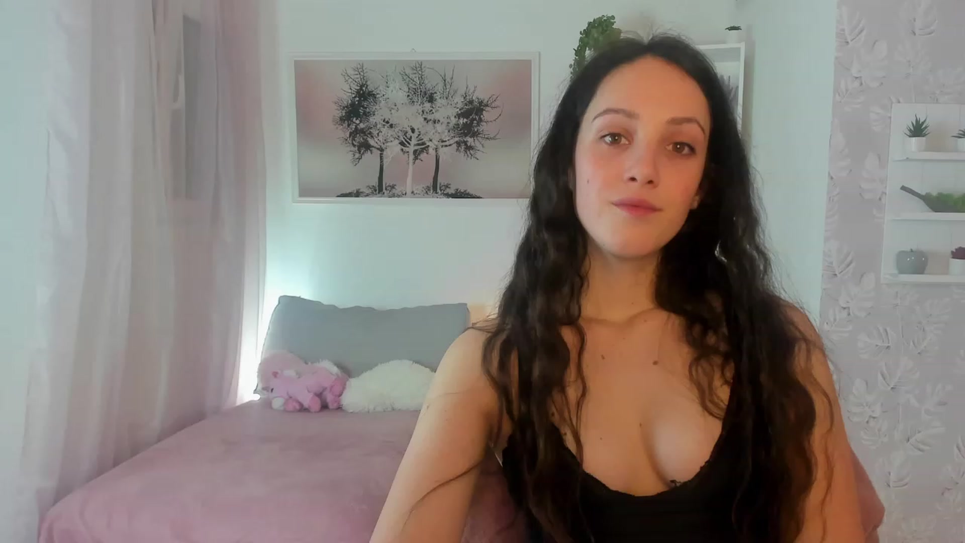 Gallery image thumbnail from Sophie_Rain18's myfreecams stream on, 03/03/2023, 23:08 image 12 of 20