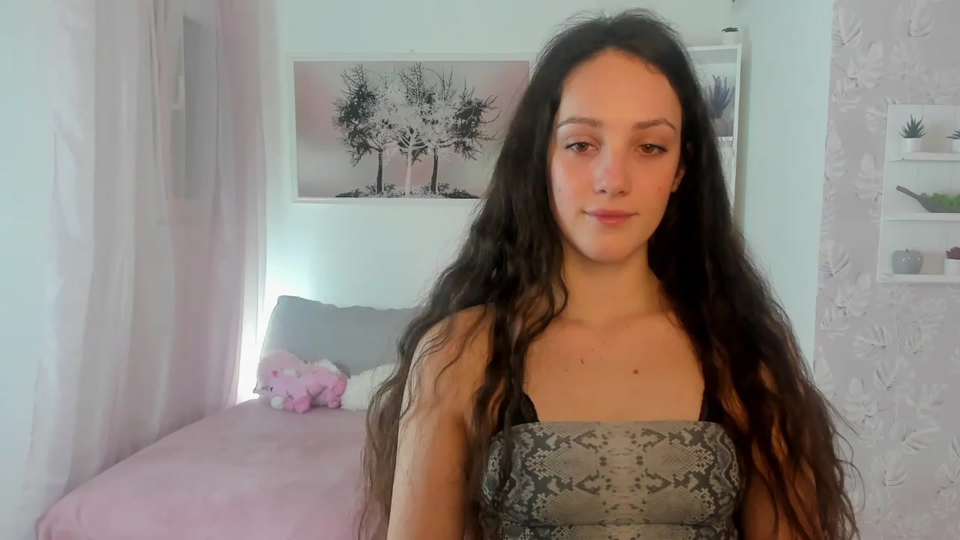 Gallery image thumbnail from Sophie_Rain18's myfreecams stream on, 03/04/2023, 16:18 image 2 of 20