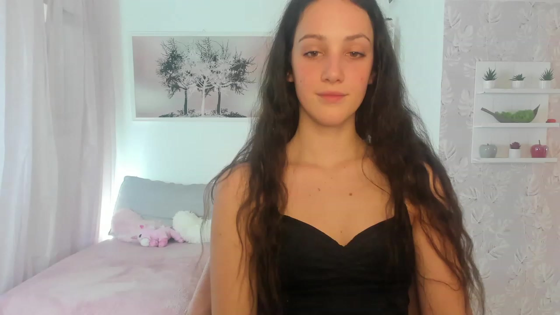 Gallery image thumbnail from Sophie_Rain18's myfreecams stream on, 03/06/2023, 16:04 image 2 of 20