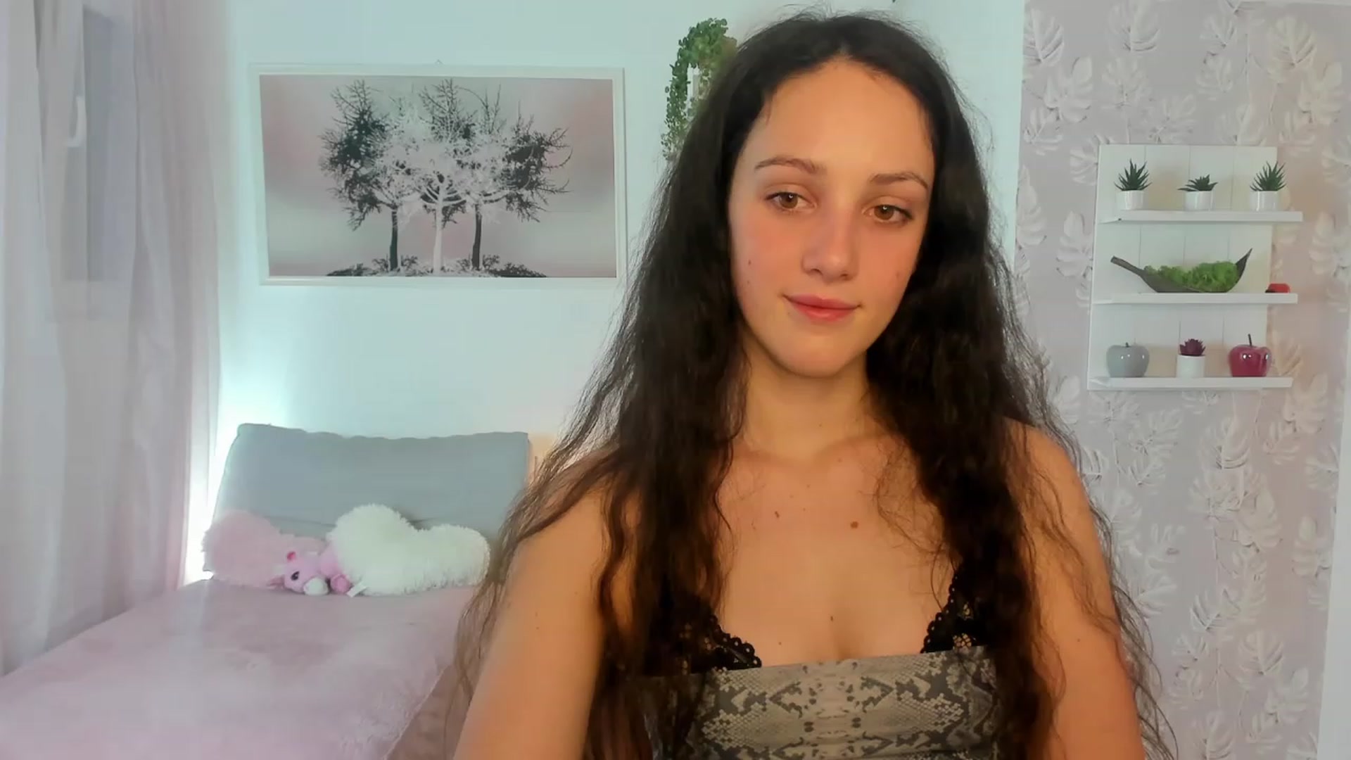 Gallery image thumbnail from Sophie_Rain18's myfreecams stream on, 03/07/2023, 17:28 image 12 of 20