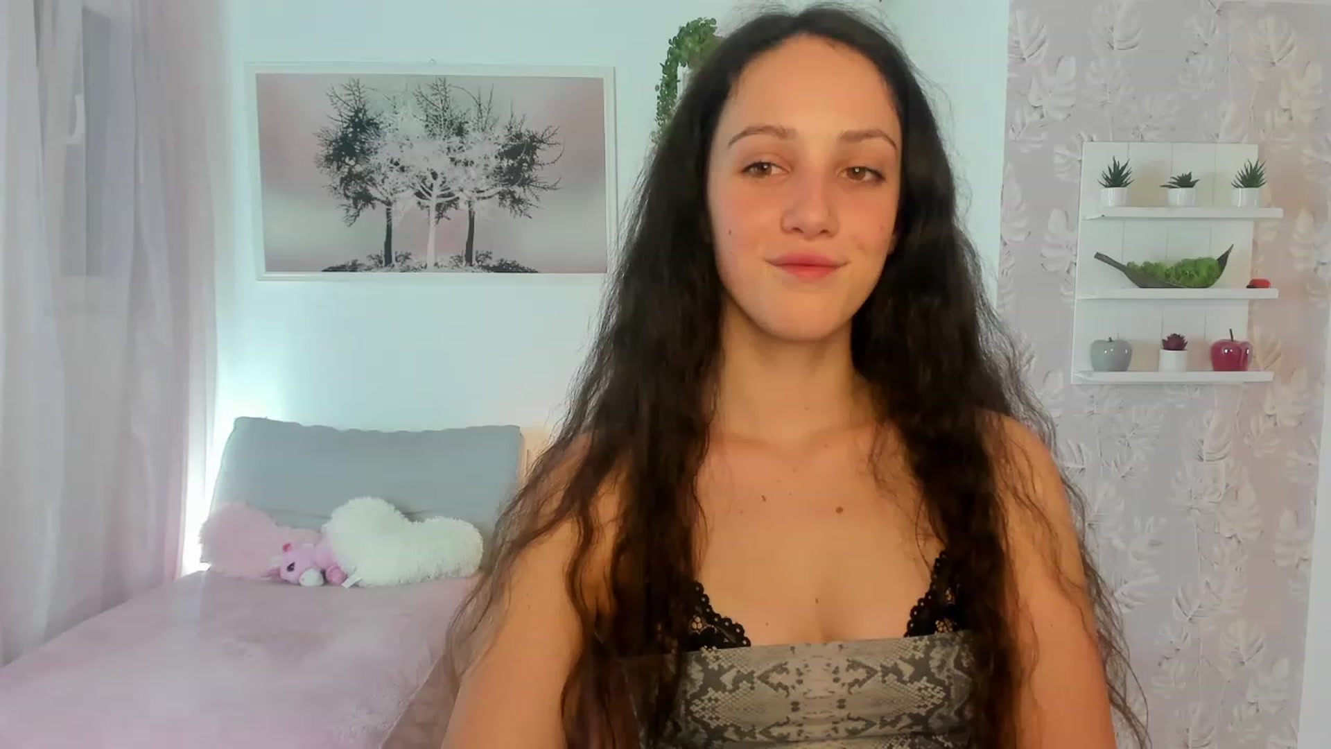 Gallery image thumbnail from Sophie_Rain18's myfreecams stream on, 03/07/2023, 17:28 image 11 of 20