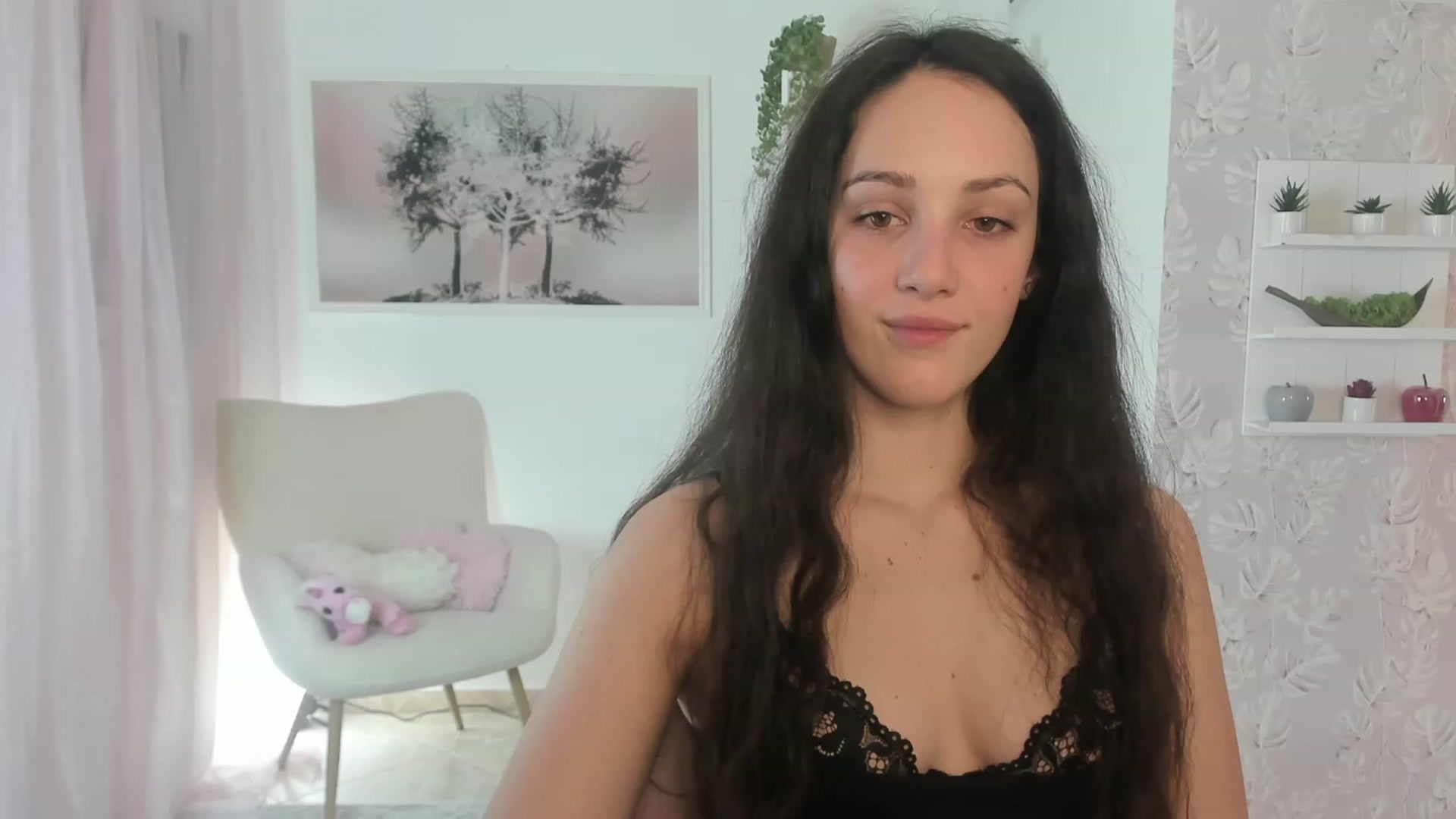 Gallery image thumbnail from Sophie_Rain18's myfreecams stream on, 03/14/2023, 15:51 image 6 of 20