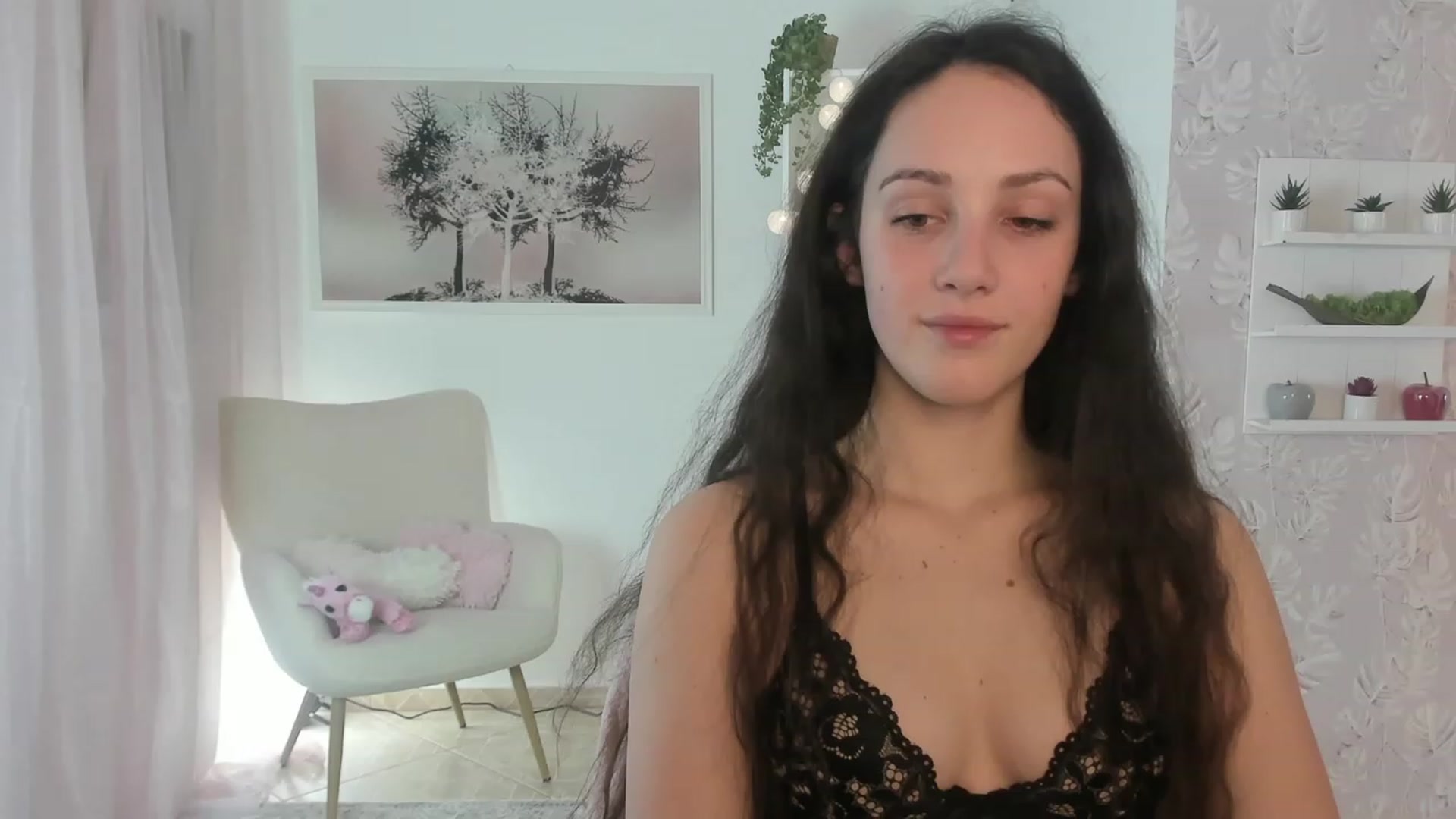 Gallery image thumbnail from Sophie_Rain18's myfreecams stream on, 03/14/2023, 15:51 image 15 of 20