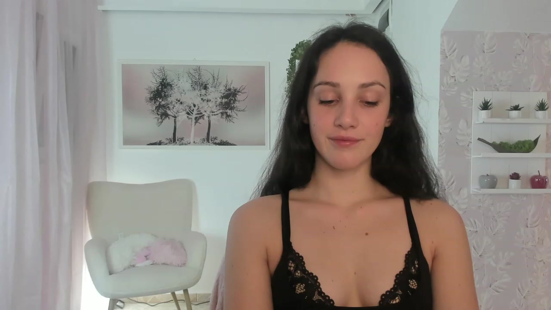 Gallery image thumbnail from Sophie_Rain18's myfreecams stream on, 03/14/2023, 19:39 image 5 of 20