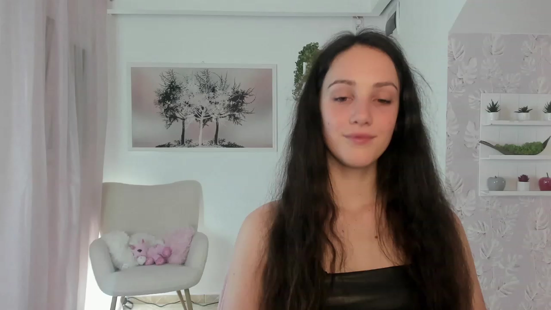 Gallery image thumbnail from Sophie_Rain18's myfreecams stream on, 03/15/2023, 15:38 image 1 of 20