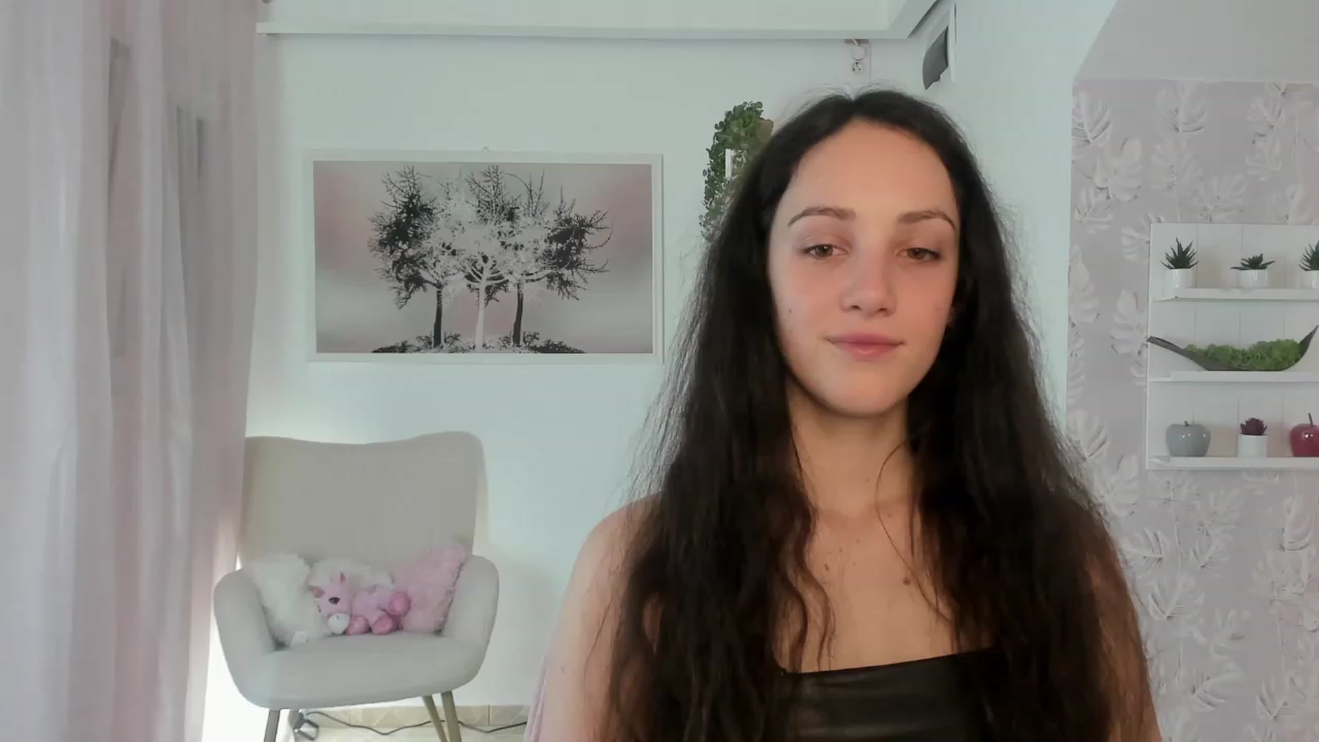 Gallery image thumbnail from Sophie_Rain18's myfreecams stream on, 03/15/2023, 15:38 image 9 of 20