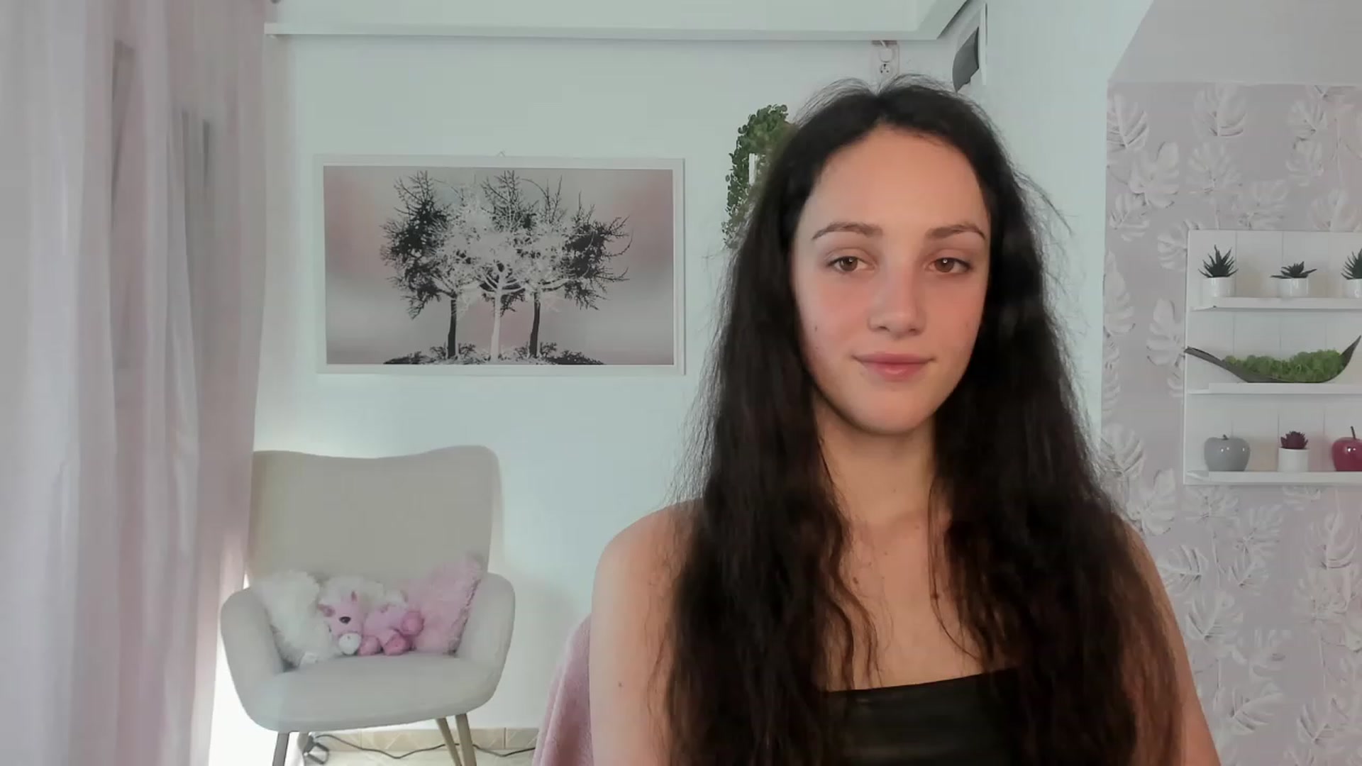 Gallery image thumbnail from Sophie_Rain18's myfreecams stream on, 03/15/2023, 15:38 image 6 of 20