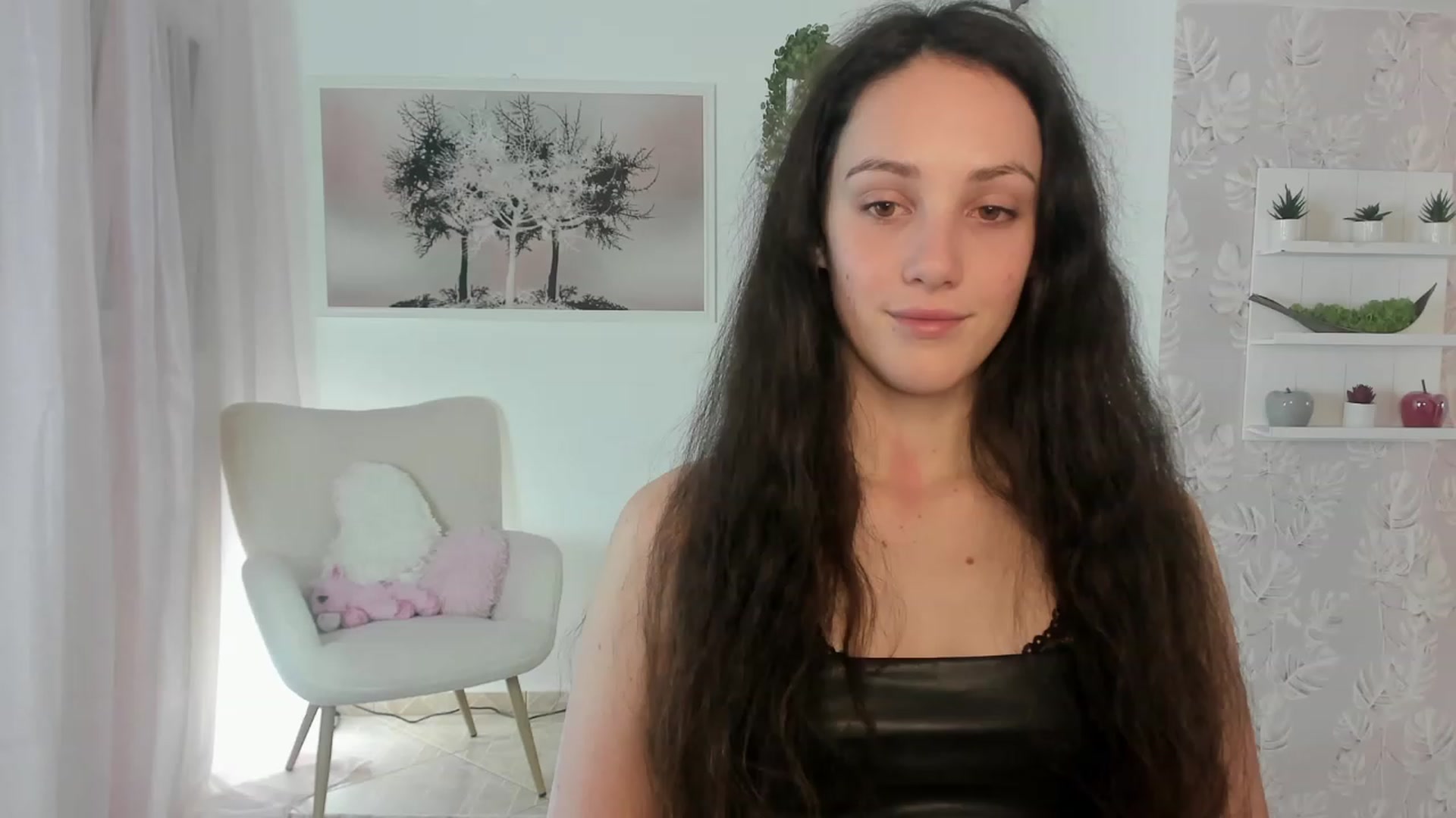 Gallery image thumbnail from Sophie_Rain18's myfreecams stream on, 03/15/2023, 17:36 image 8 of 20