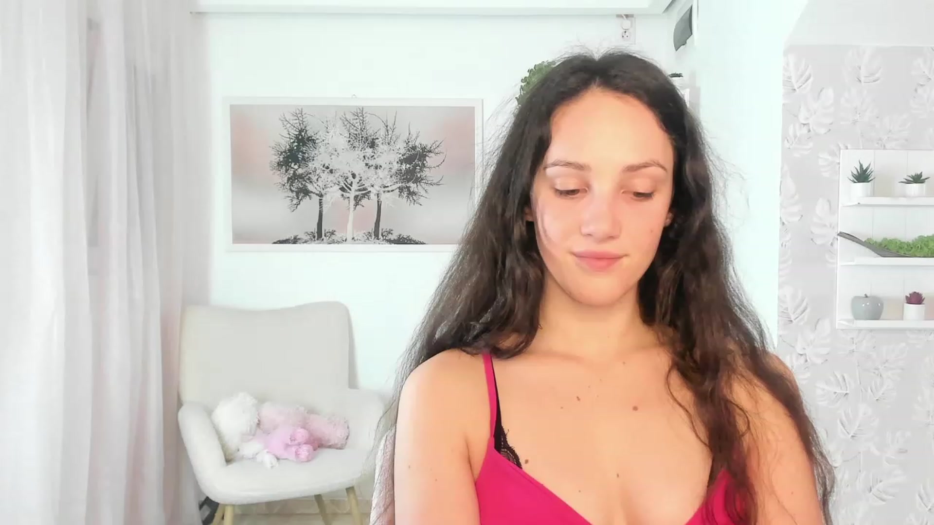 Gallery image thumbnail from Sophie_Rain18's myfreecams stream on, 03/16/2023, 19:38 image 17 of 20