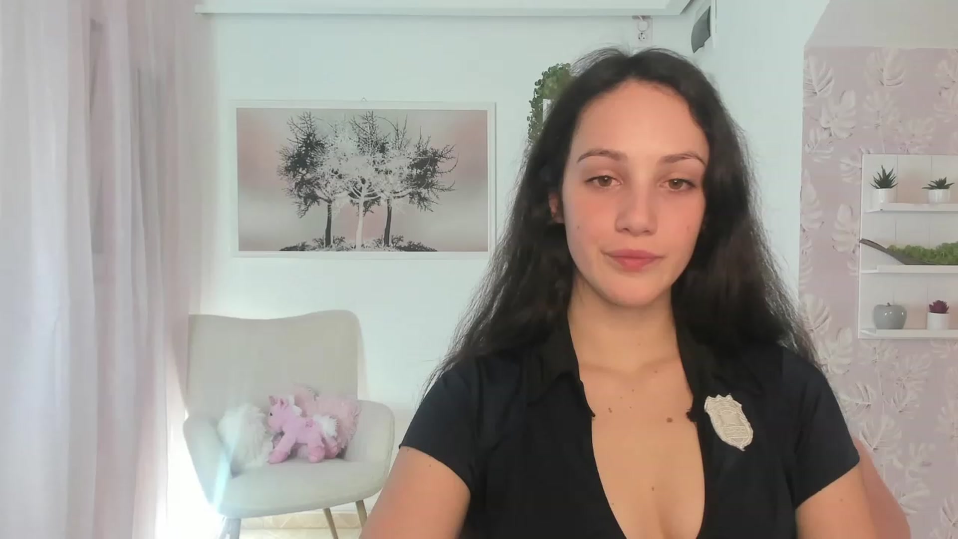 Gallery image thumbnail from Sophie_Rain18's myfreecams stream on, 03/17/2023, 16:00 image 15 of 20