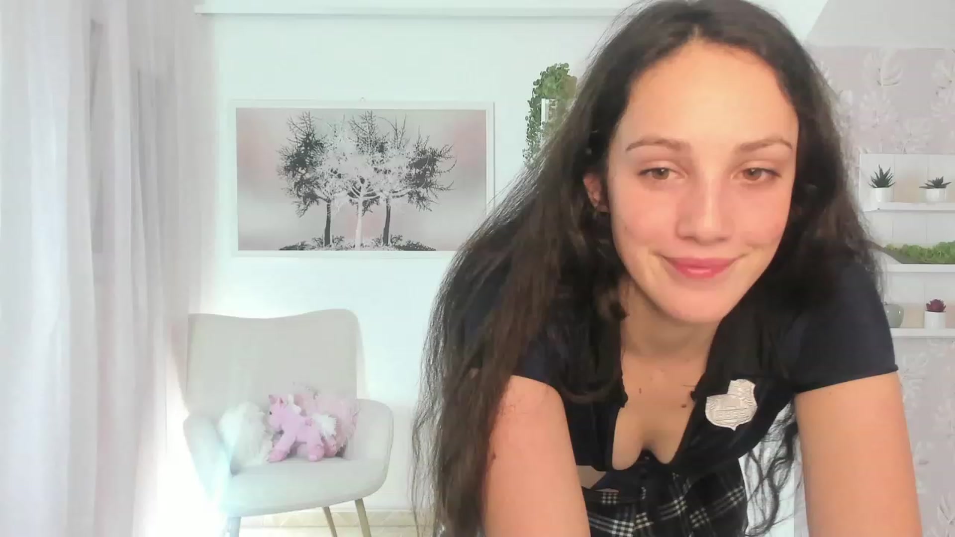 Gallery image thumbnail from Sophie_Rain18's myfreecams stream on, 03/17/2023, 16:00 image 10 of 20