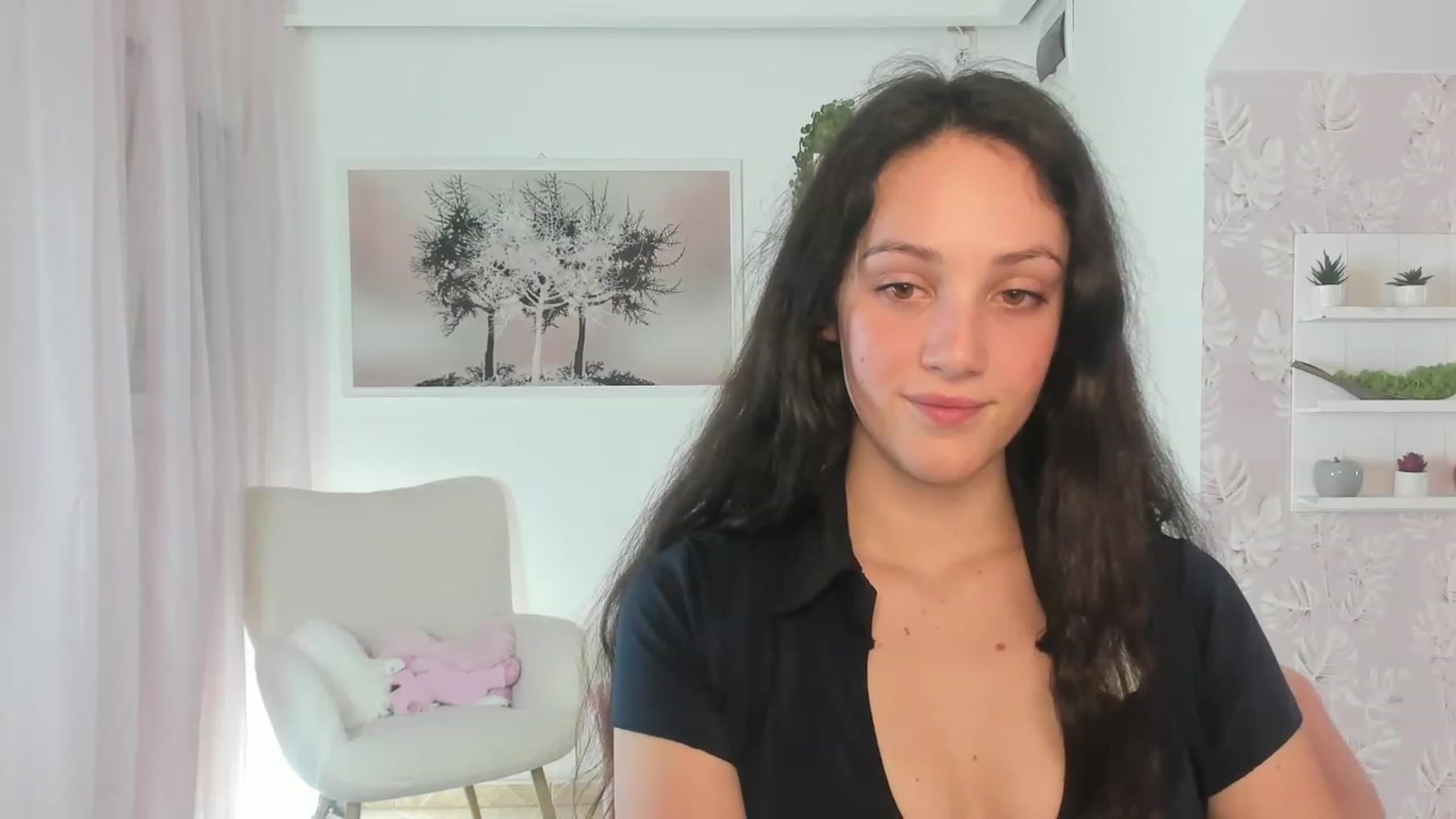 Gallery image thumbnail from Sophie_Rain18's myfreecams stream on, 03/17/2023, 17:10 image 18 of 20