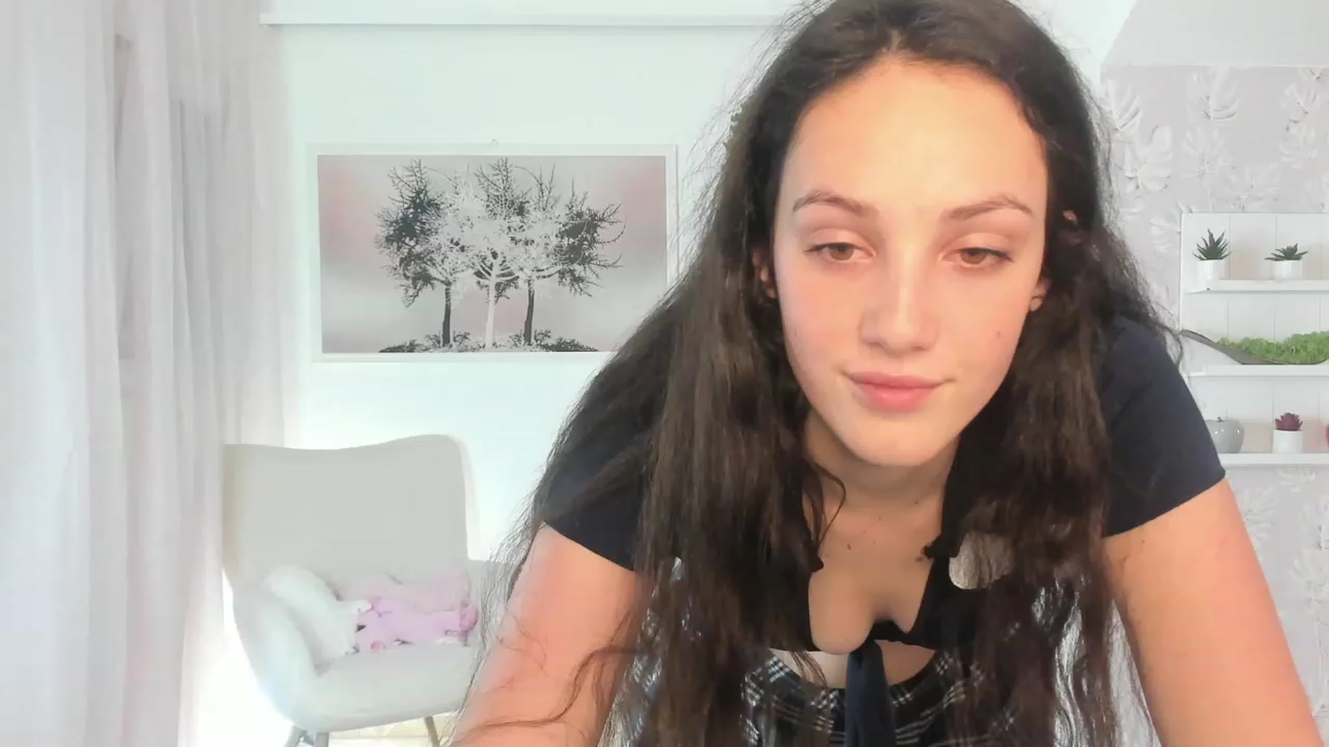 Gallery image thumbnail from Sophie_Rain18's myfreecams stream on, 03/17/2023, 17:29 image 3 of 20