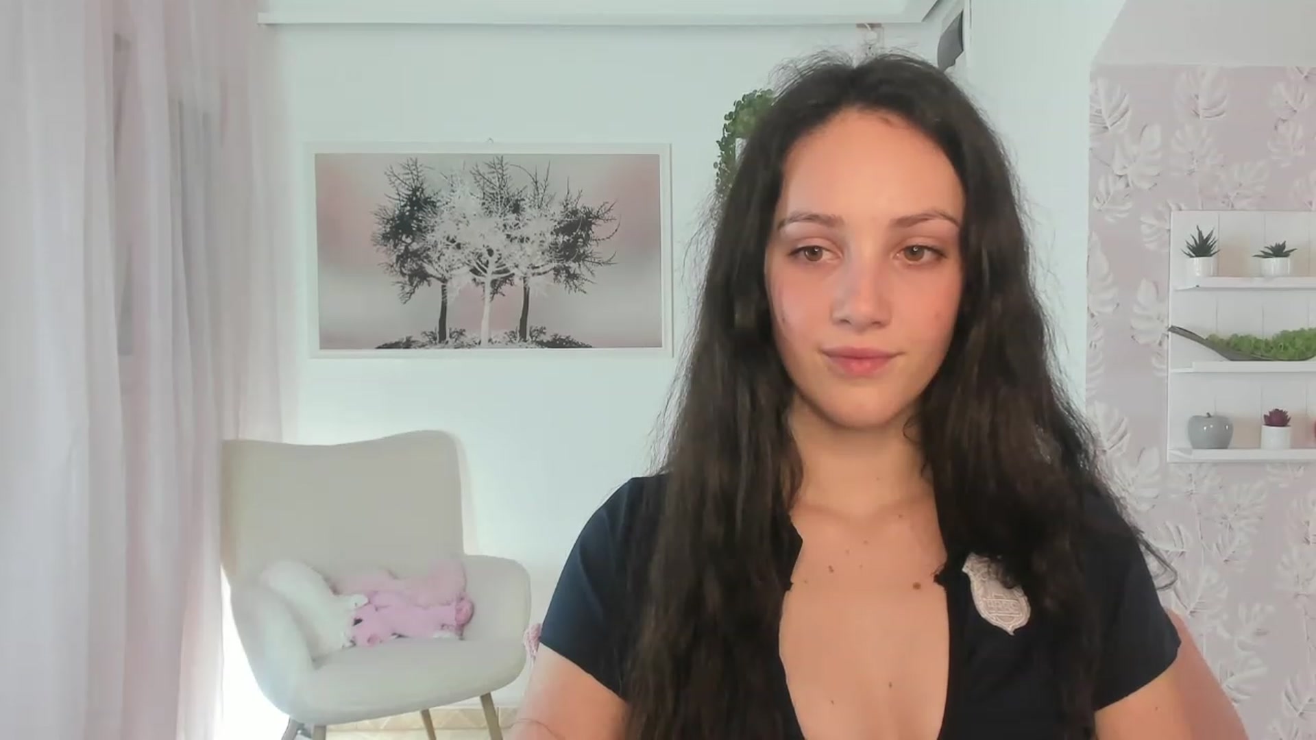 Gallery image thumbnail from Sophie_Rain18's myfreecams stream on, 03/17/2023, 17:29 image 20 of 20