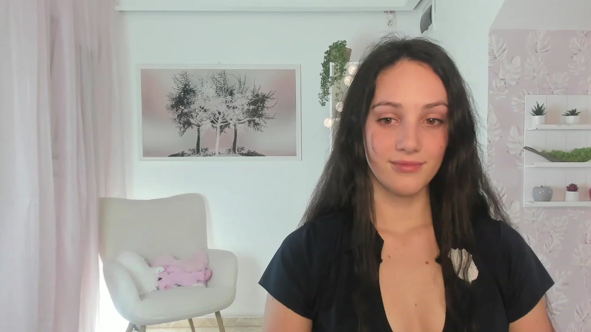 Gallery image thumbnail from Sophie_Rain18's myfreecams stream on, 03/17/2023, 18:21 image 10 of 20
