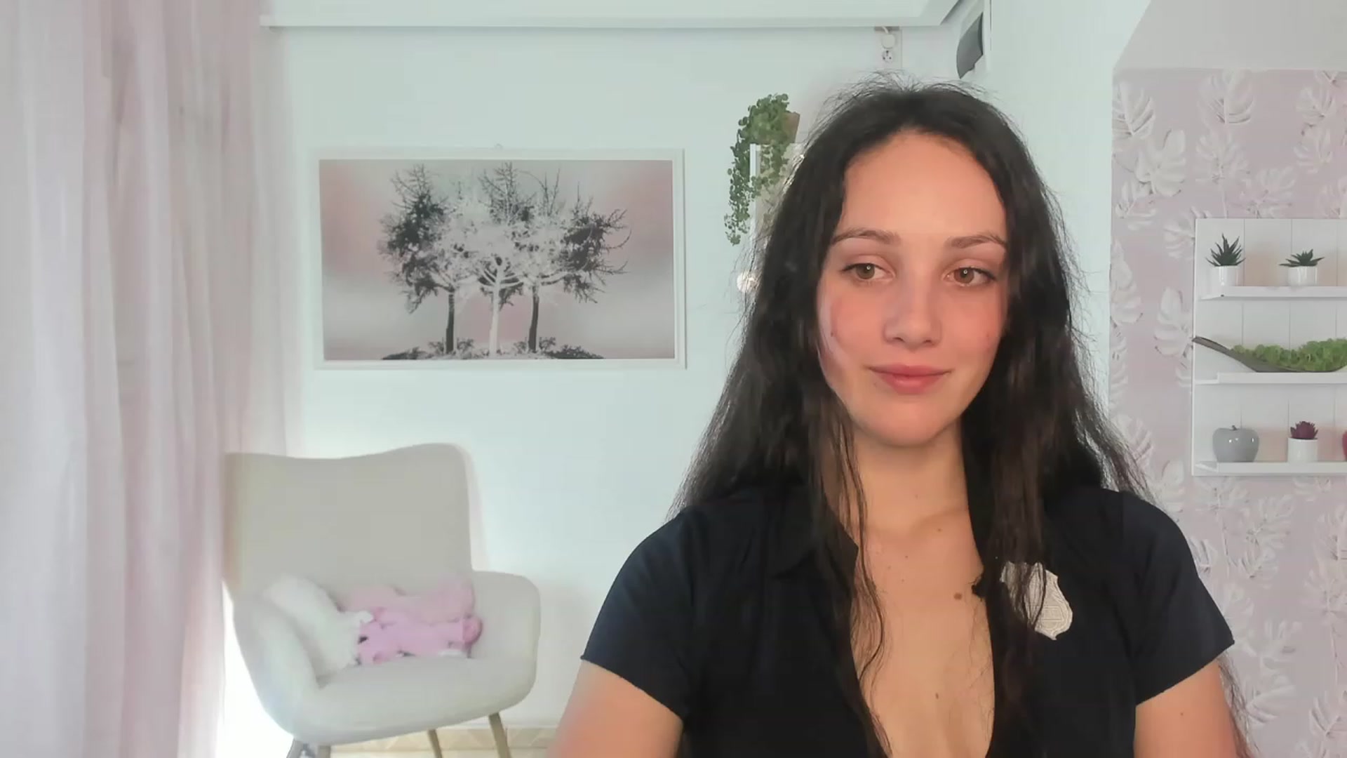 Gallery image thumbnail from Sophie_Rain18's myfreecams stream on, 03/17/2023, 18:21 image 3 of 20