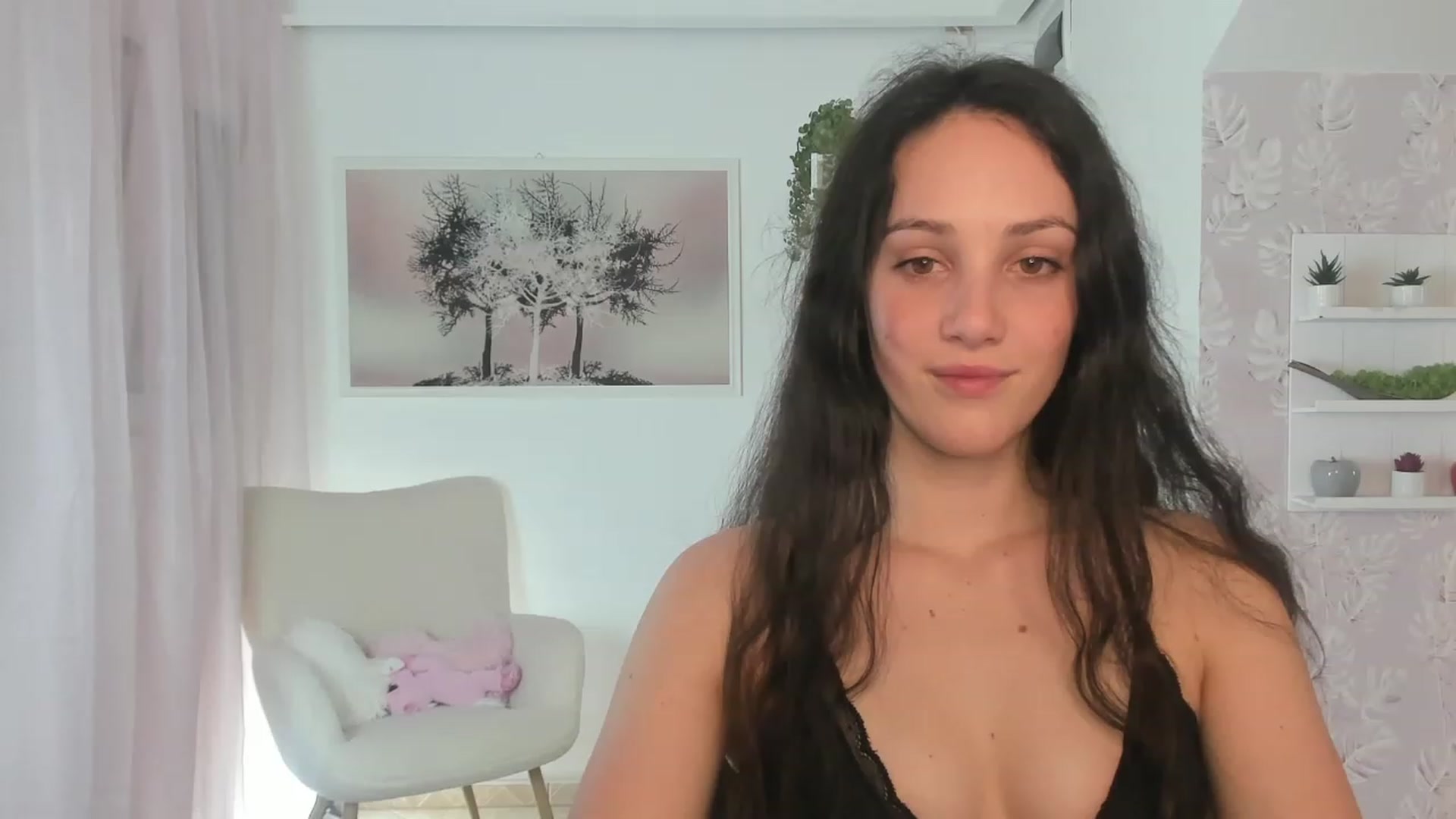 Gallery image thumbnail from Sophie_Rain18's myfreecams stream on, 03/17/2023, 18:21 image 20 of 20