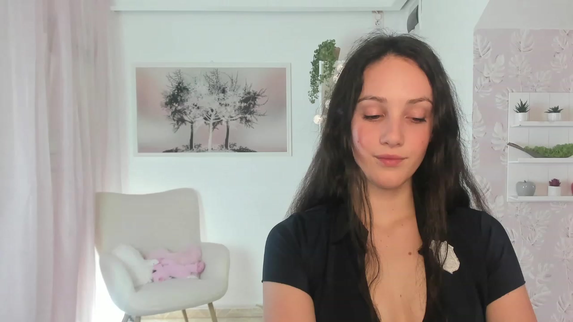 Gallery image thumbnail from Sophie_Rain18's myfreecams stream on, 03/17/2023, 18:21 image 2 of 20