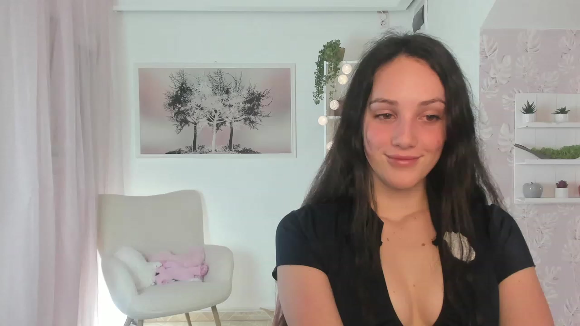 Gallery image thumbnail from Sophie_Rain18's myfreecams stream on, 03/17/2023, 18:21 image 7 of 20