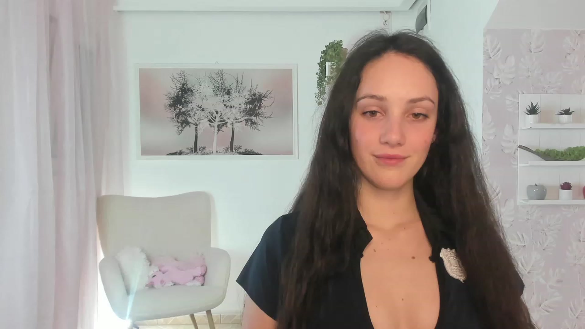 Gallery image thumbnail from Sophie_Rain18's myfreecams stream on, 03/17/2023, 19:16 image 2 of 20