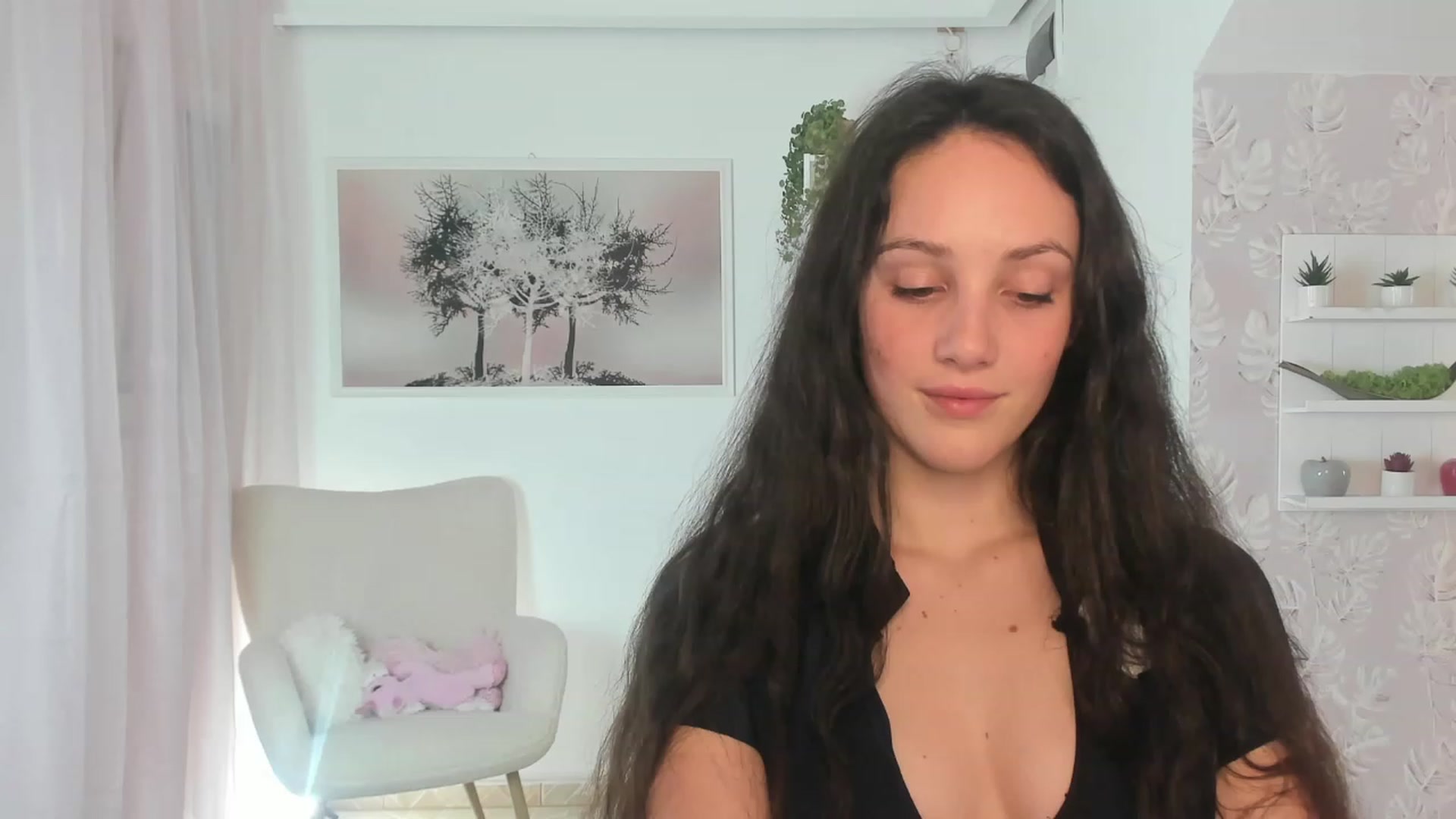 Gallery image thumbnail from Sophie_Rain18's myfreecams stream on, 03/17/2023, 19:16 image 18 of 20