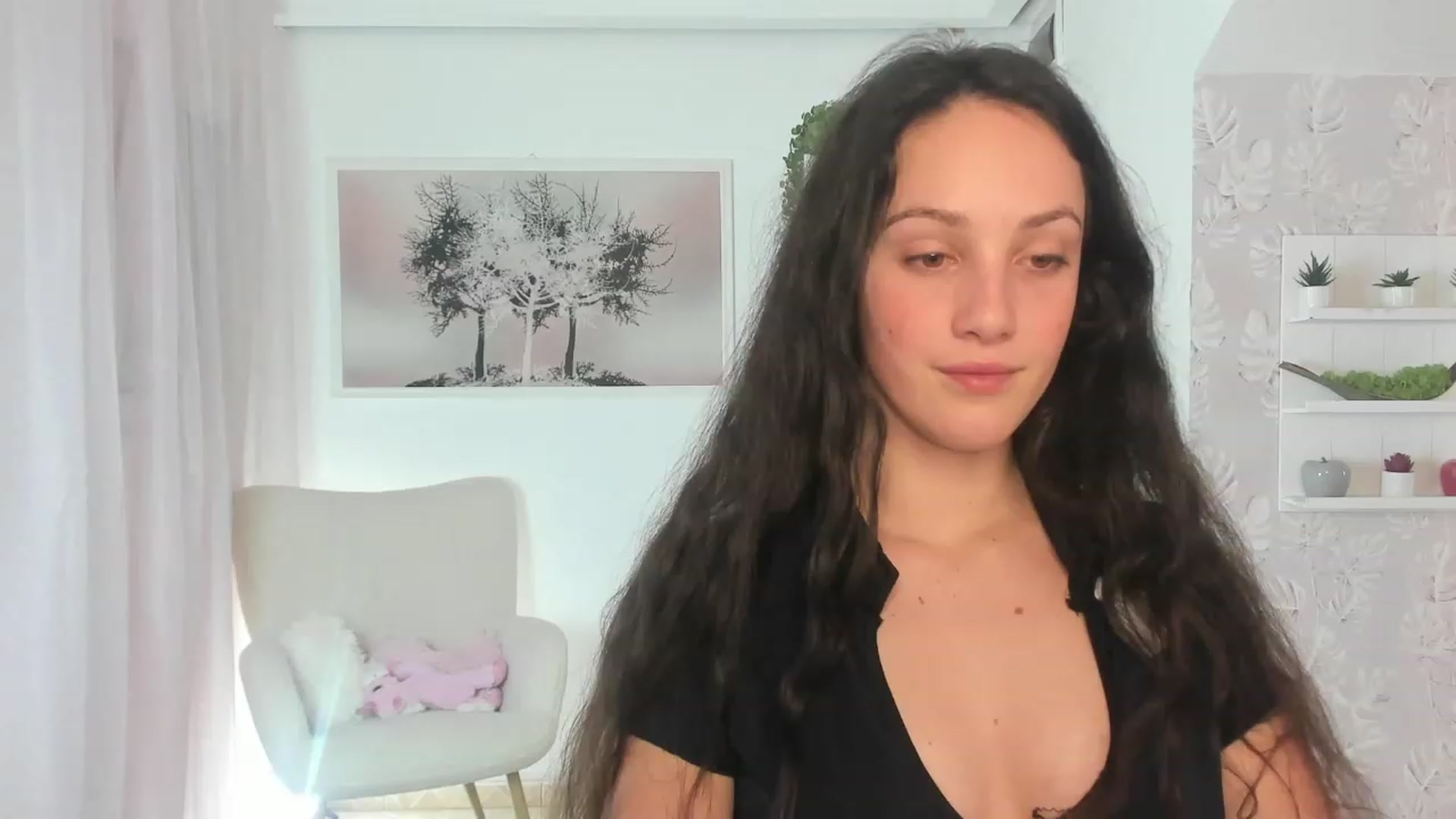 Gallery image thumbnail from Sophie_Rain18's myfreecams stream on, 03/17/2023, 19:16 image 17 of 20