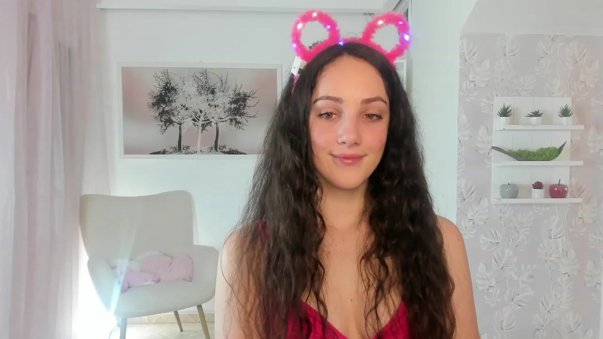 Gallery image thumbnail from Sophie_Rain18's myfreecams stream on, 03/21/2023, 15:41 image 2 of 20