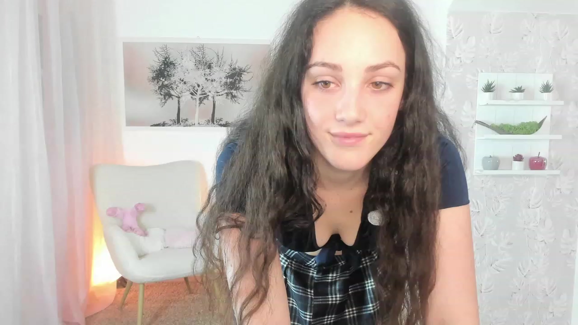Gallery image thumbnail from Sophie_Rain18's myfreecams stream on, 03/22/2023, 16:11 image 19 of 20