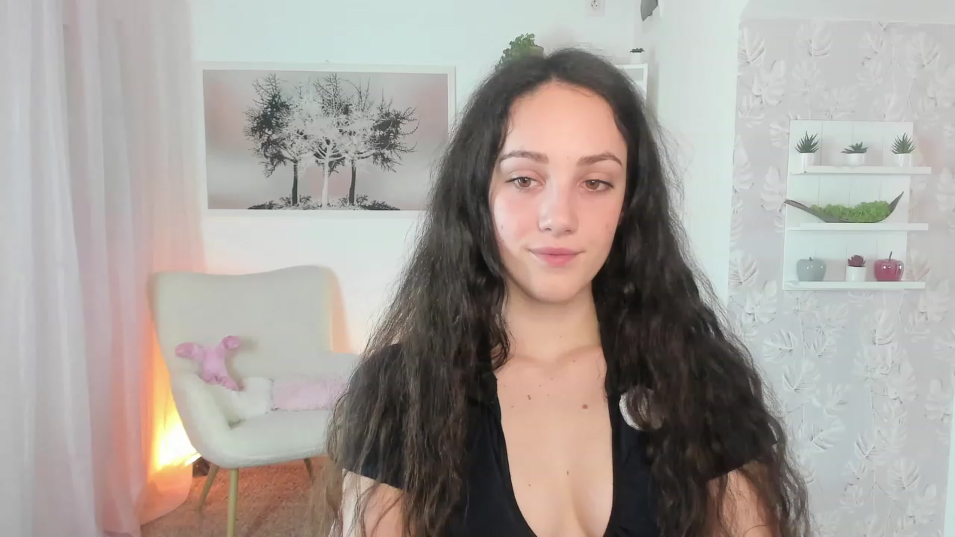 Gallery image thumbnail from Sophie_Rain18's myfreecams stream on, 03/22/2023, 16:11 image 15 of 20