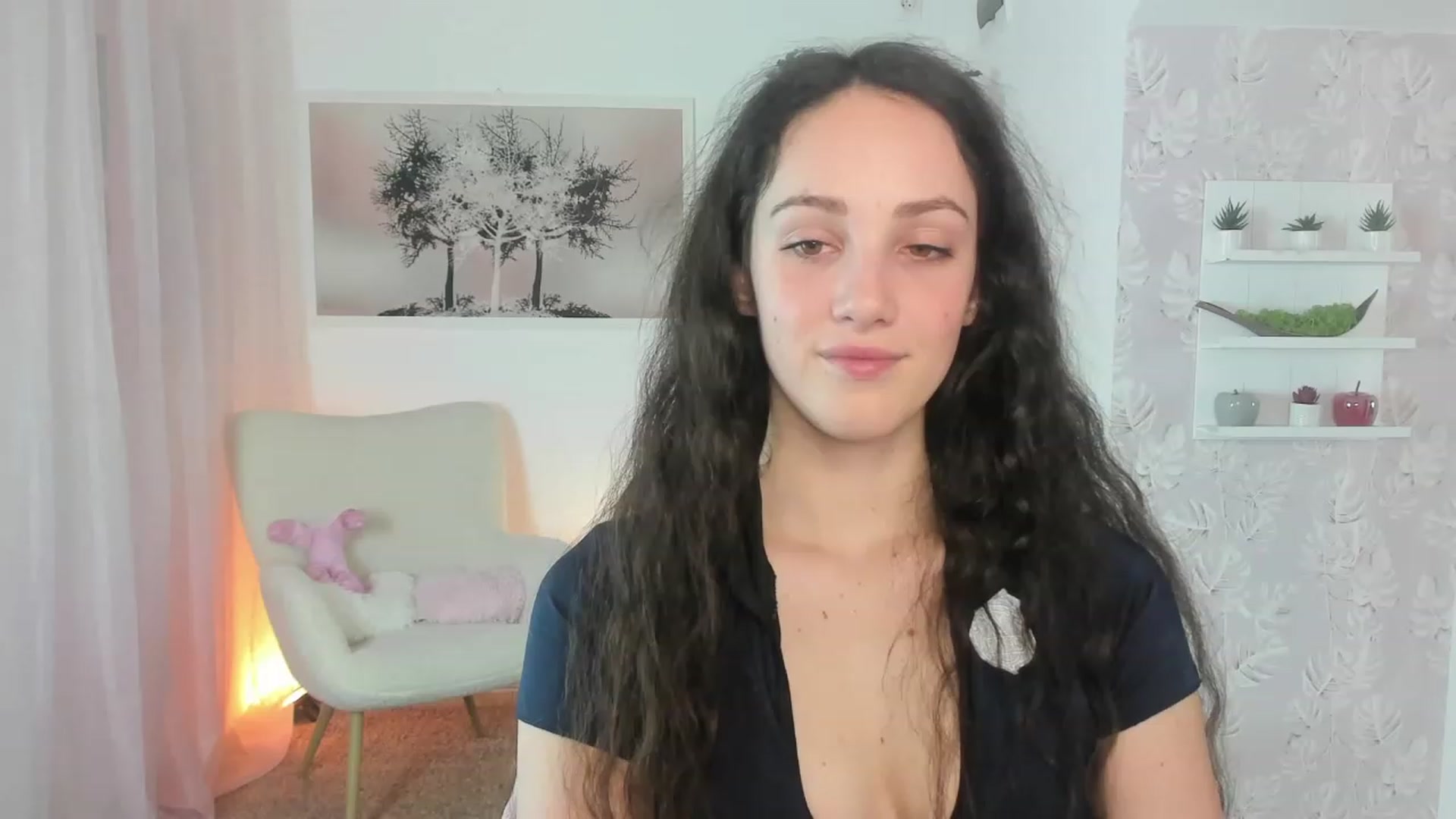Gallery image thumbnail from Sophie_Rain18's myfreecams stream on, 03/22/2023, 16:11 image 3 of 20