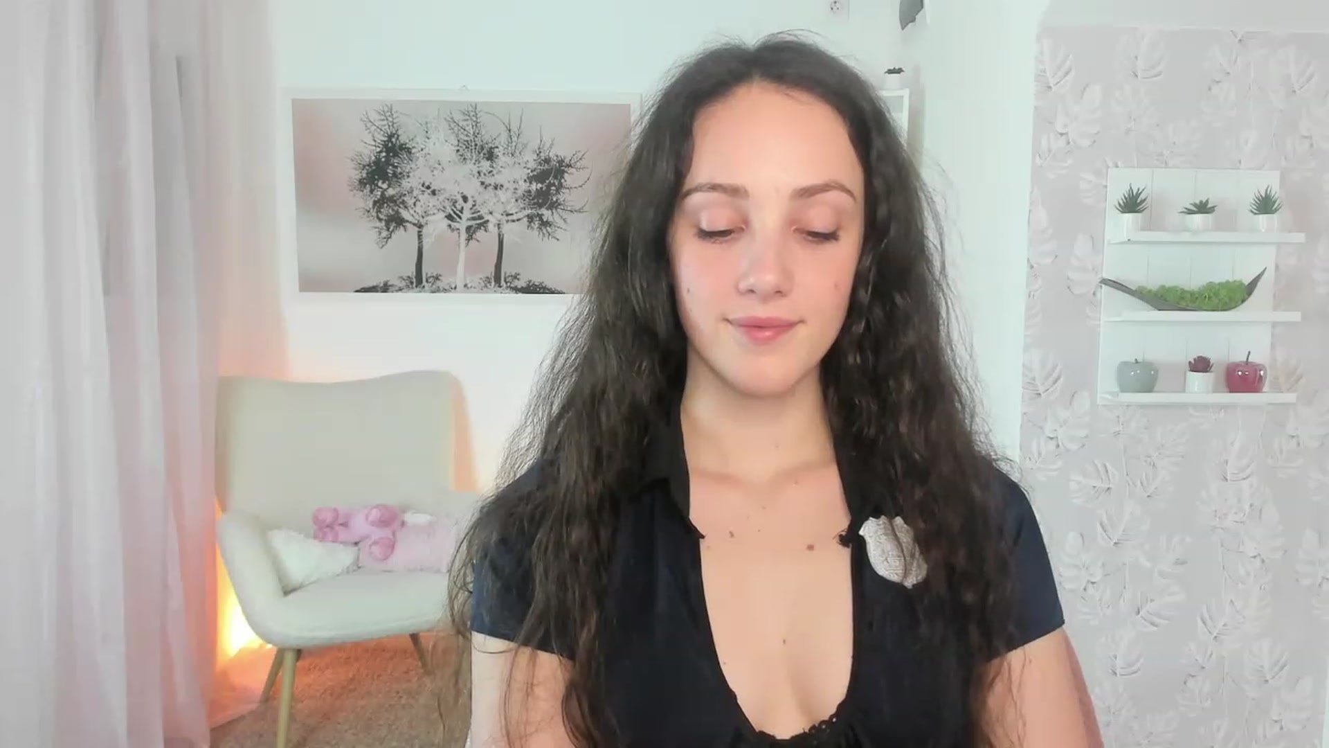 Gallery image thumbnail from Sophie_Rain18's myfreecams stream on, 03/22/2023, 17:50 image 2 of 20