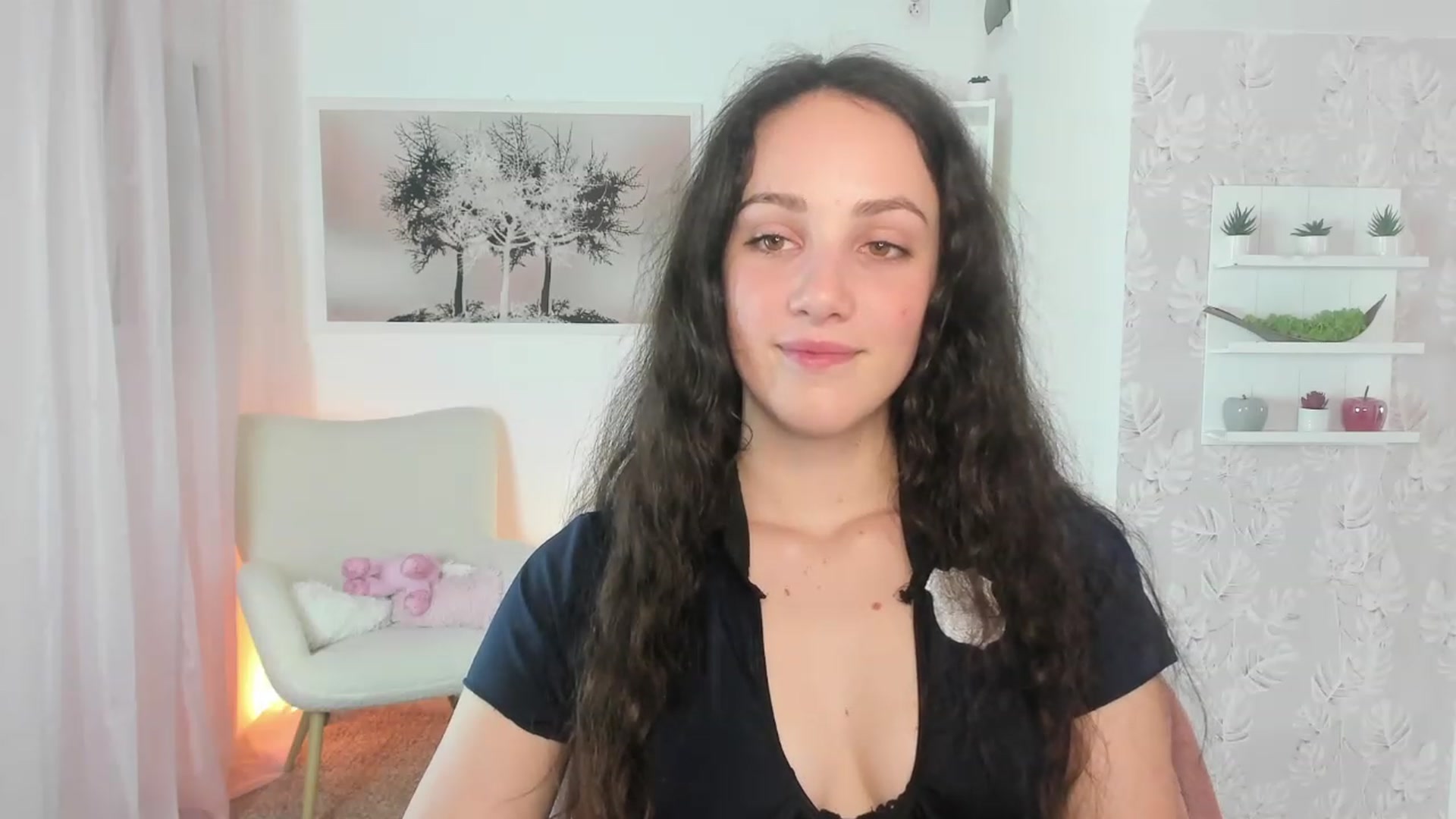 Gallery image thumbnail from Sophie_Rain18's myfreecams stream on, 03/22/2023, 17:50 image 11 of 20