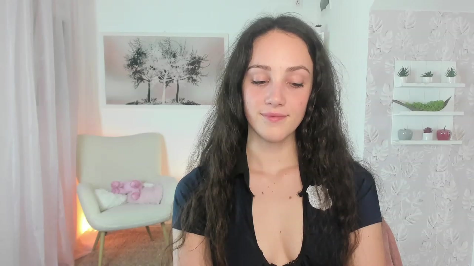 Gallery image thumbnail from Sophie_Rain18's myfreecams stream on, 03/22/2023, 17:50 image 4 of 20